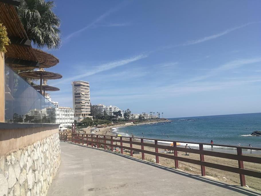Amplio apartamento con piscina en Mijas