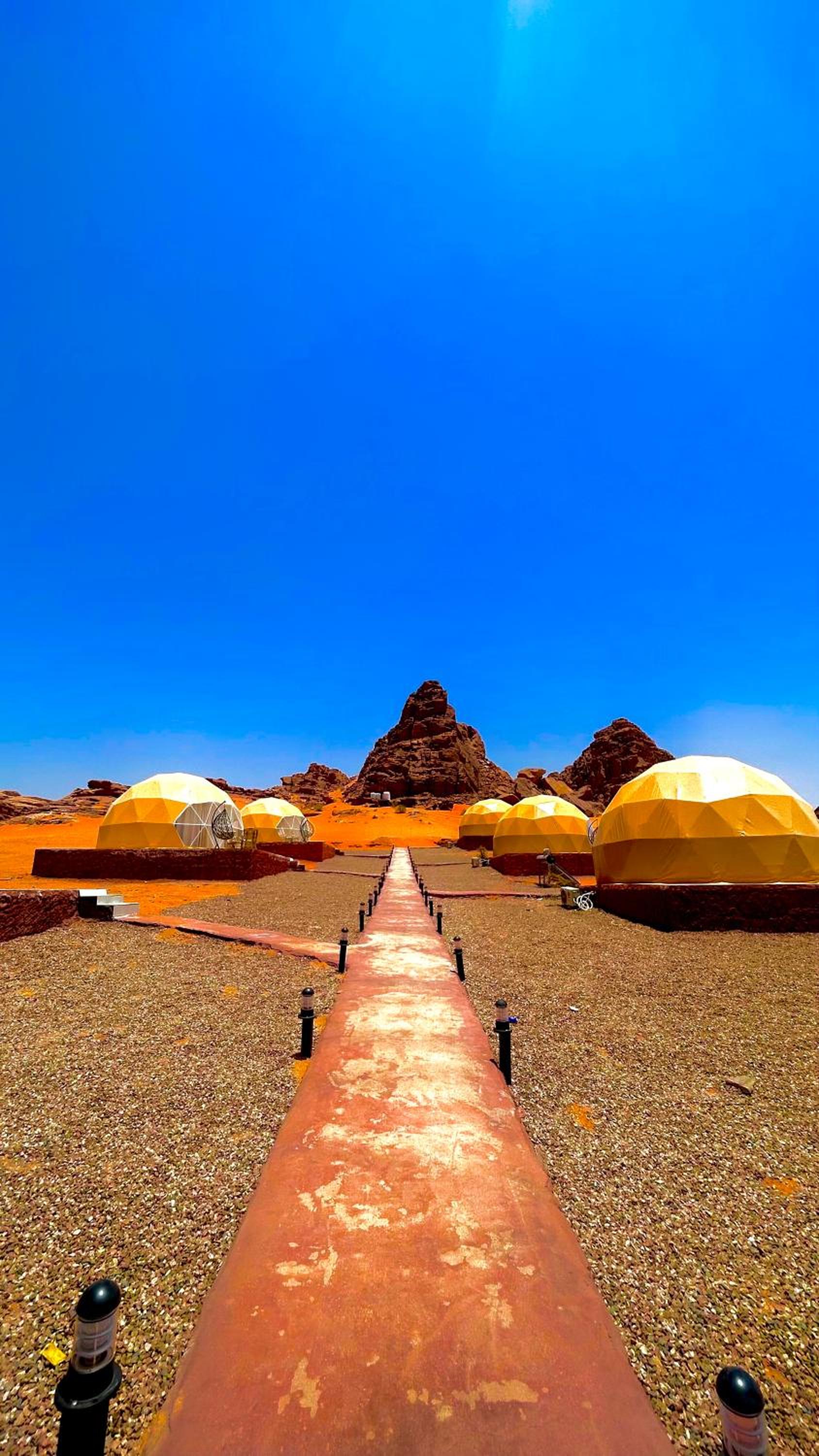 Wadi Rum Luxure desert Camp view 3