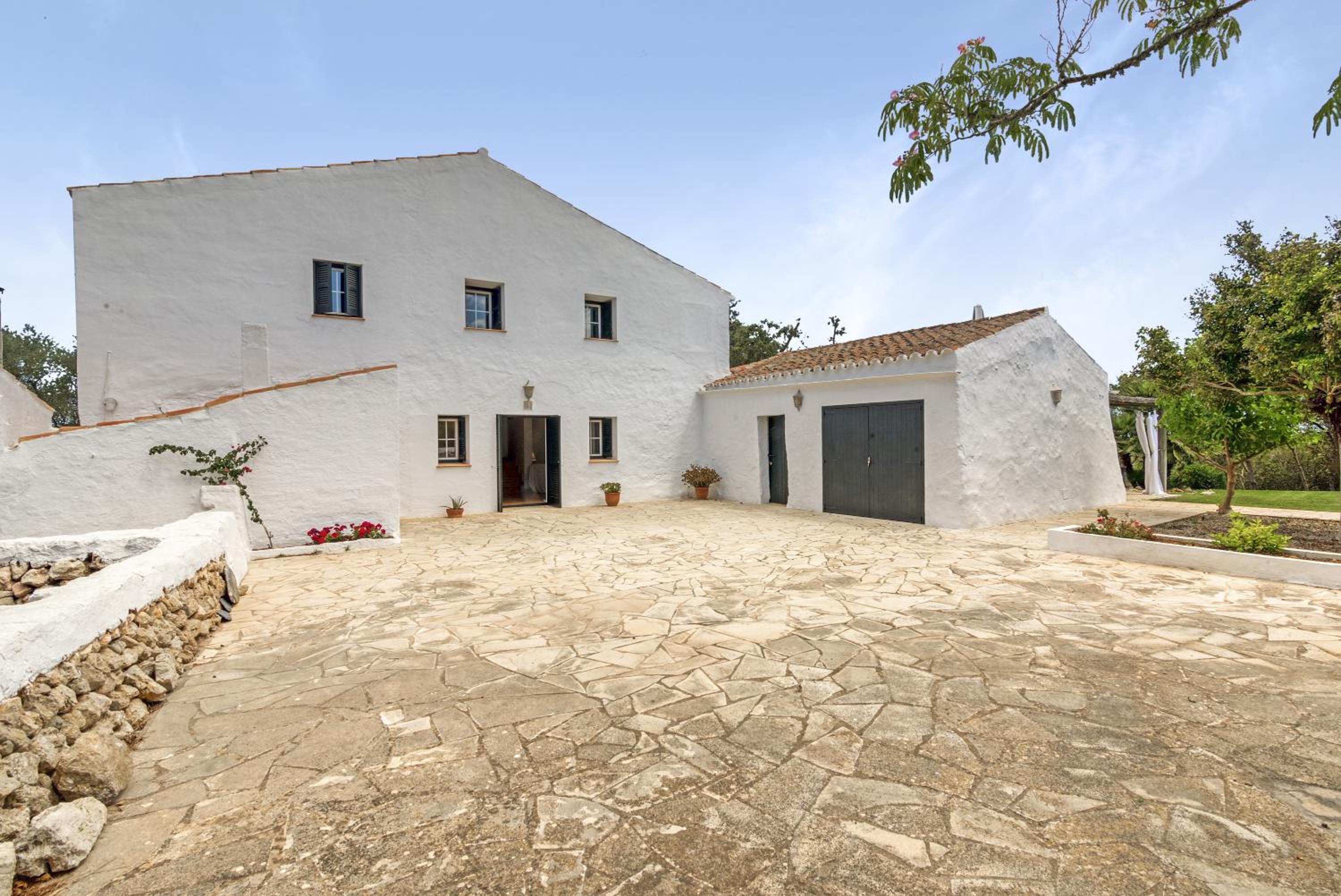 Finca Biniatzau