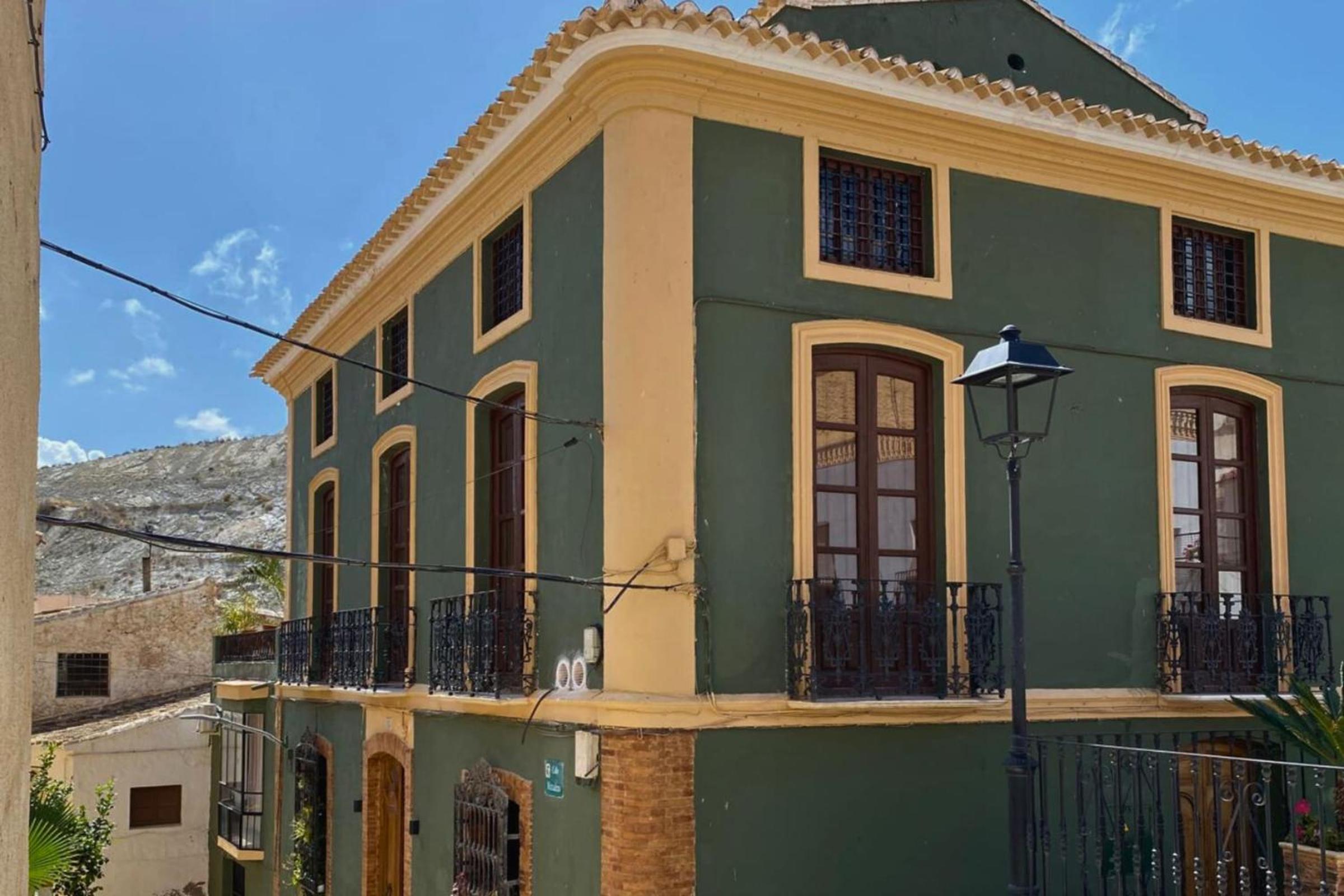 Enjoy a dream holiday in an Andalusian palace! view 4