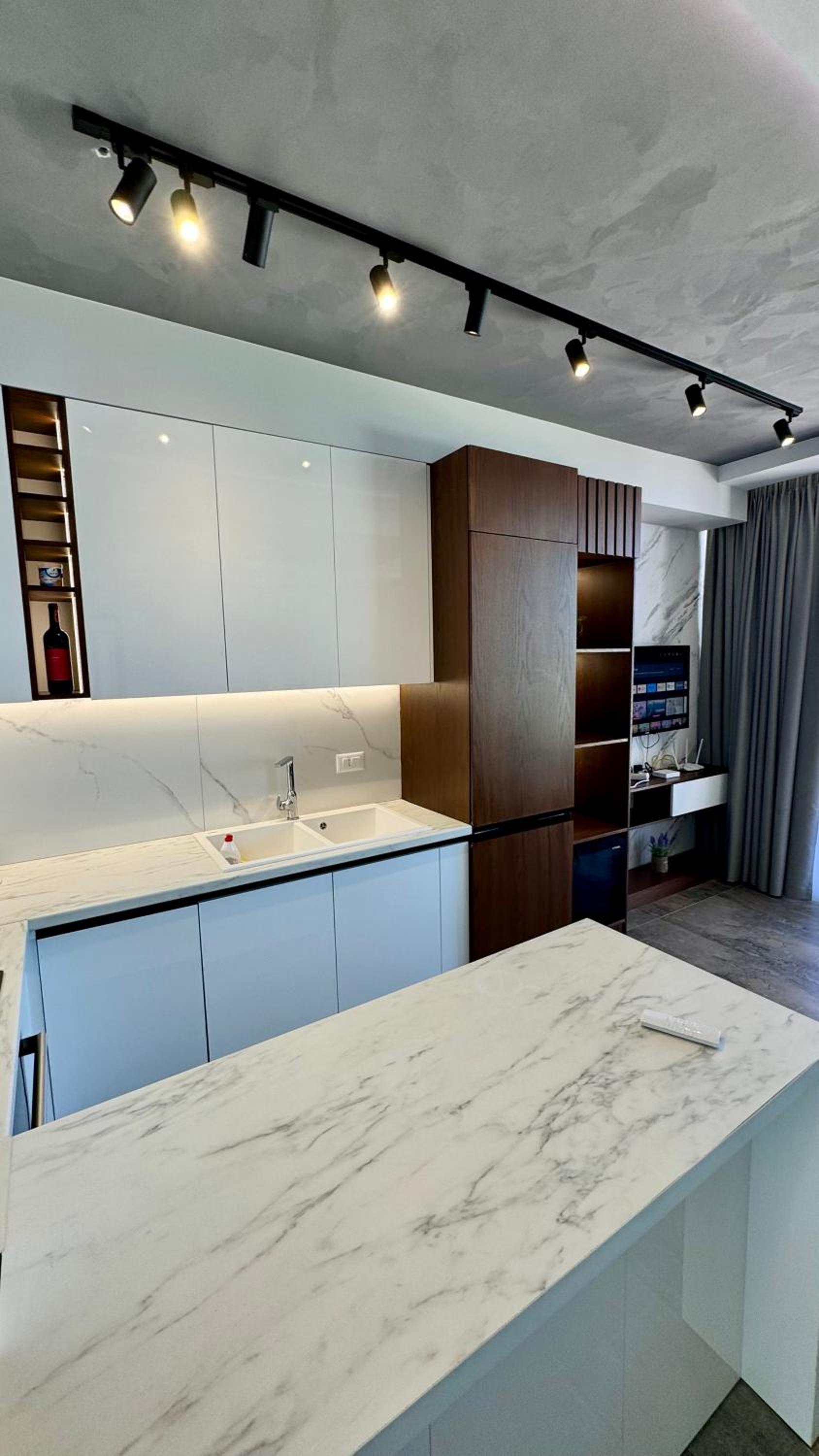 Heaven Apartment Drimades Olea Residence