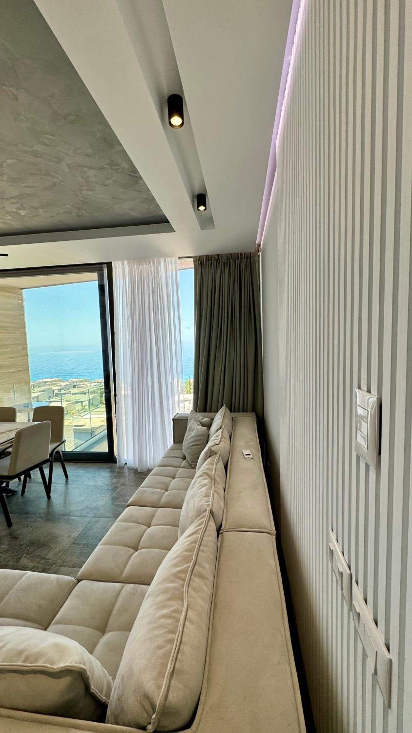 Heaven Apartment Drimades Olea Residence