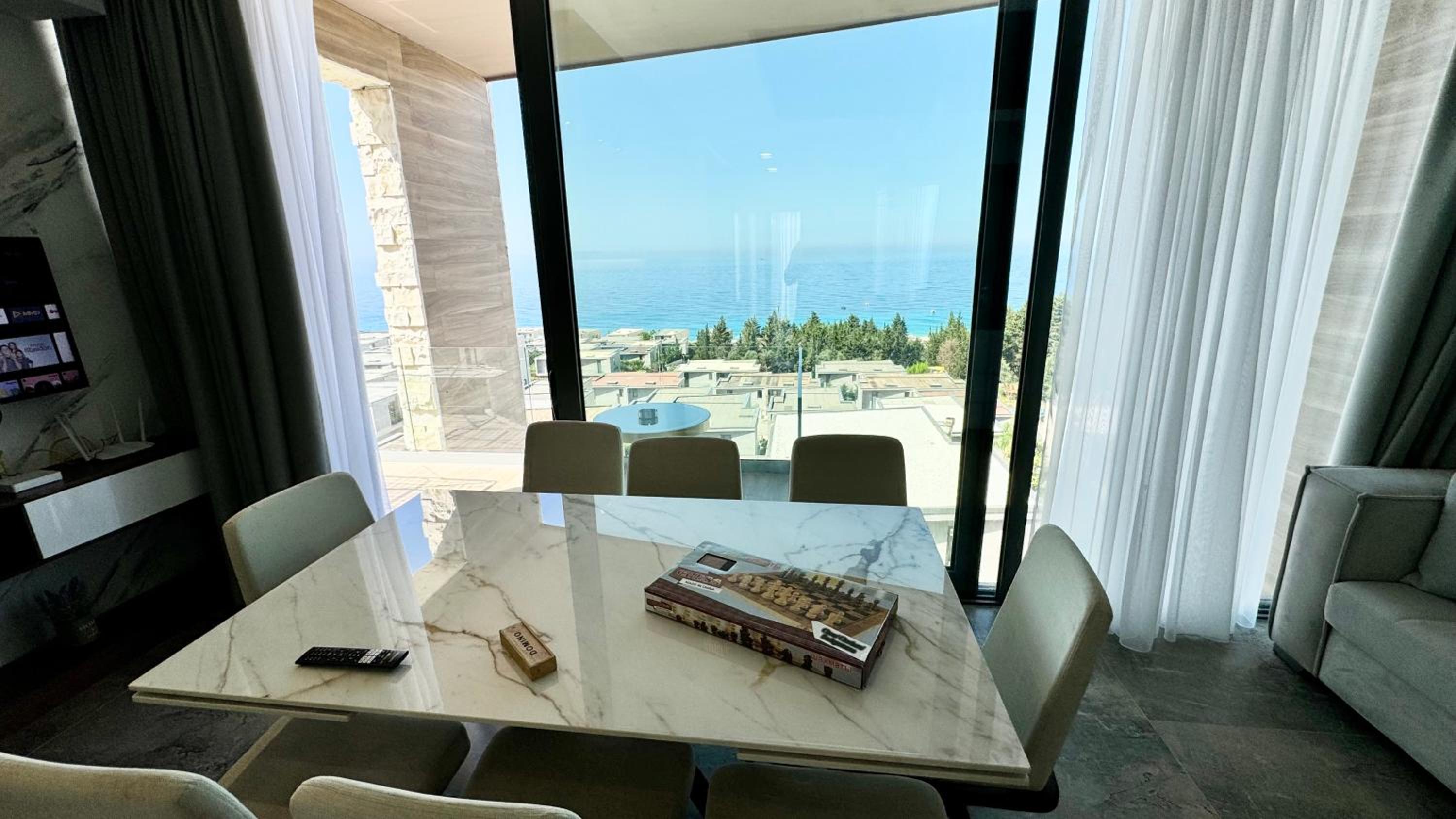 Heaven Apartment Drimades Olea Residence
