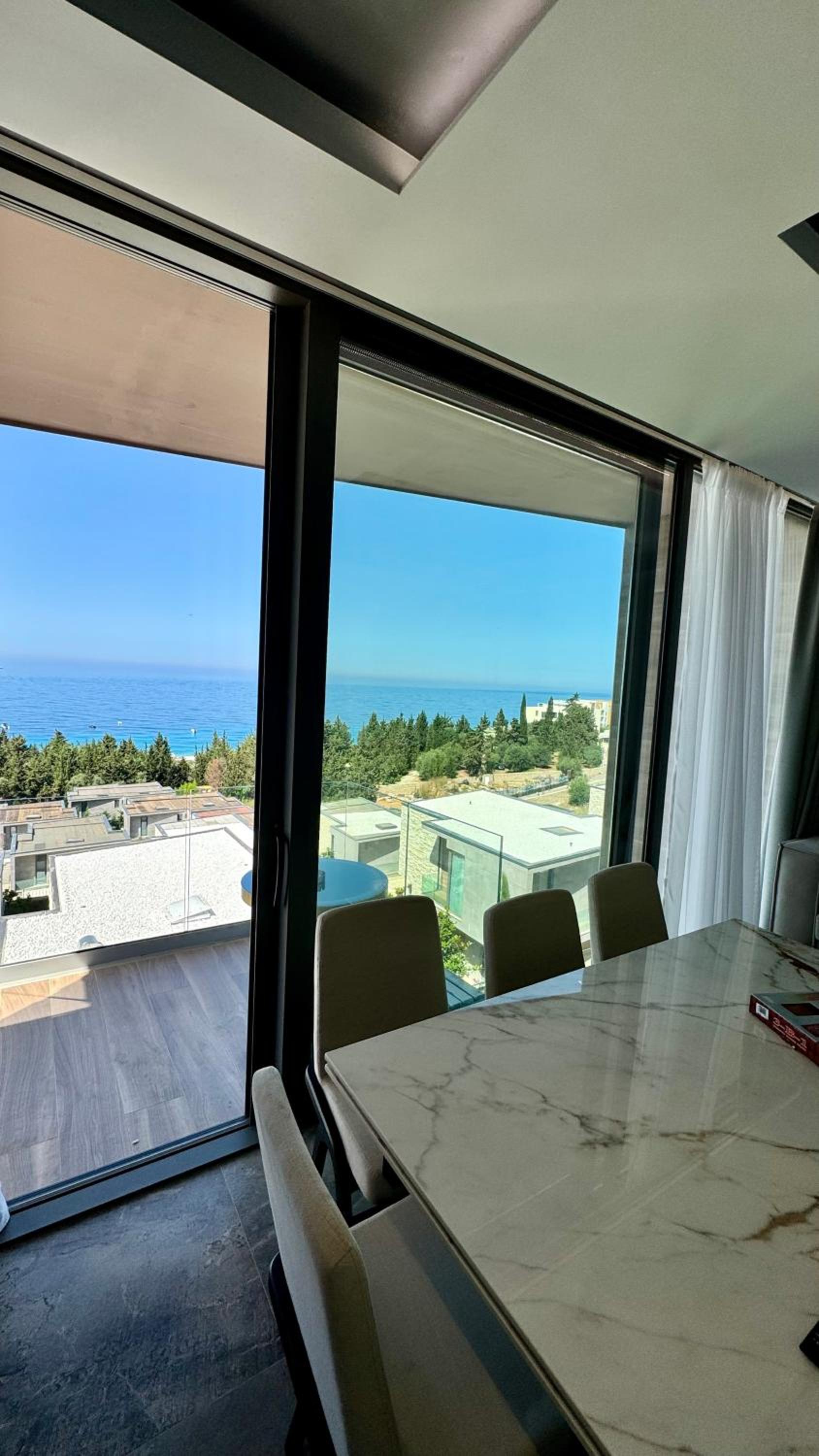 Heaven Apartment Drimades Olea Residence