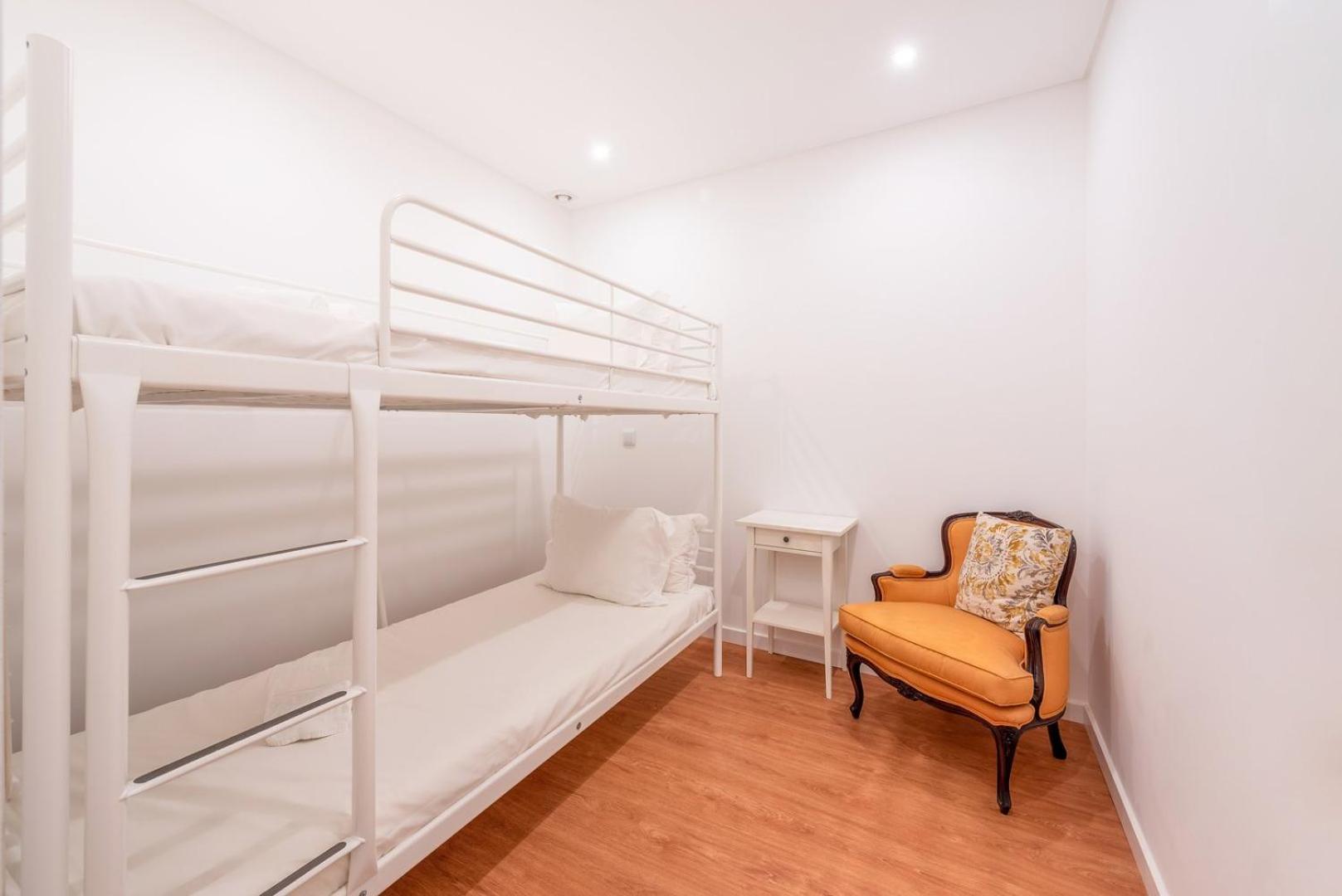 GuestReady - The Golden Cradle view 3