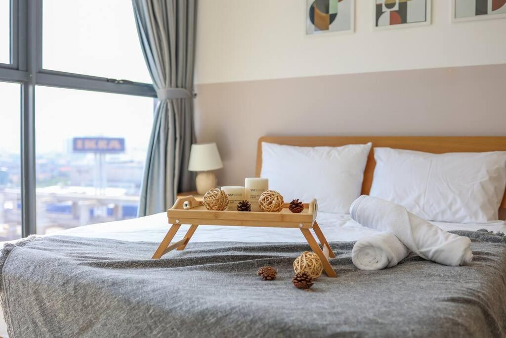 Modern City Haven Premium Amenities 2 Rooms 3 Beds
