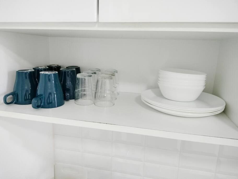 Modern City Haven Premium Amenities 2 Rooms 3 Beds