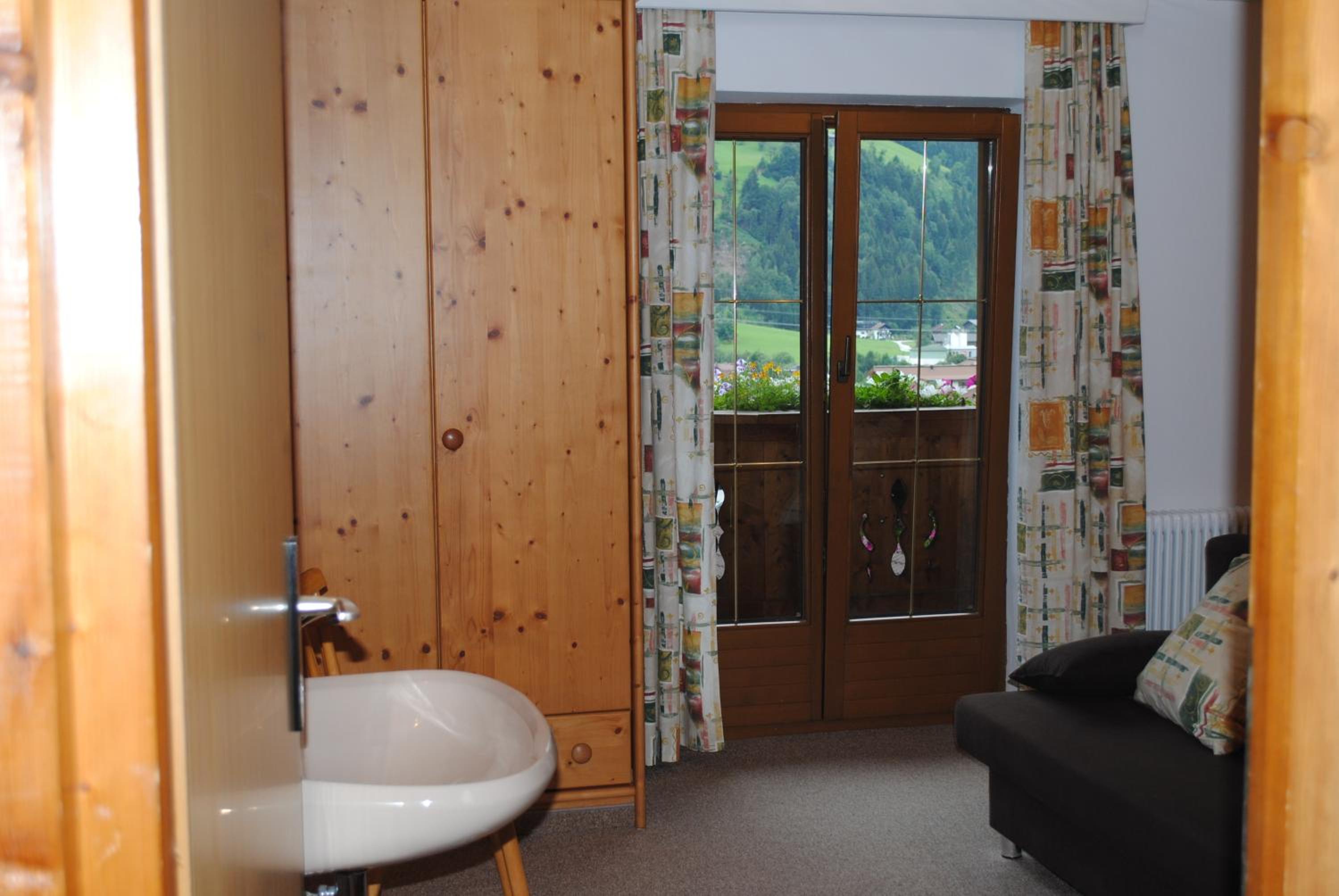 Haus Holaus Helga