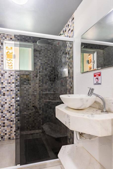 Casa Privativa, com Piscina e Disponível para o Carnaval