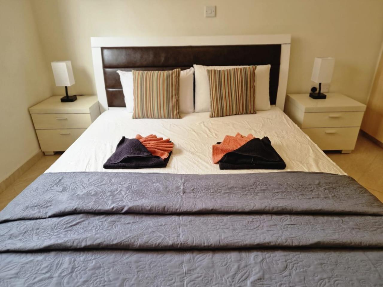 Peyia Cottages, 2 bed apartment