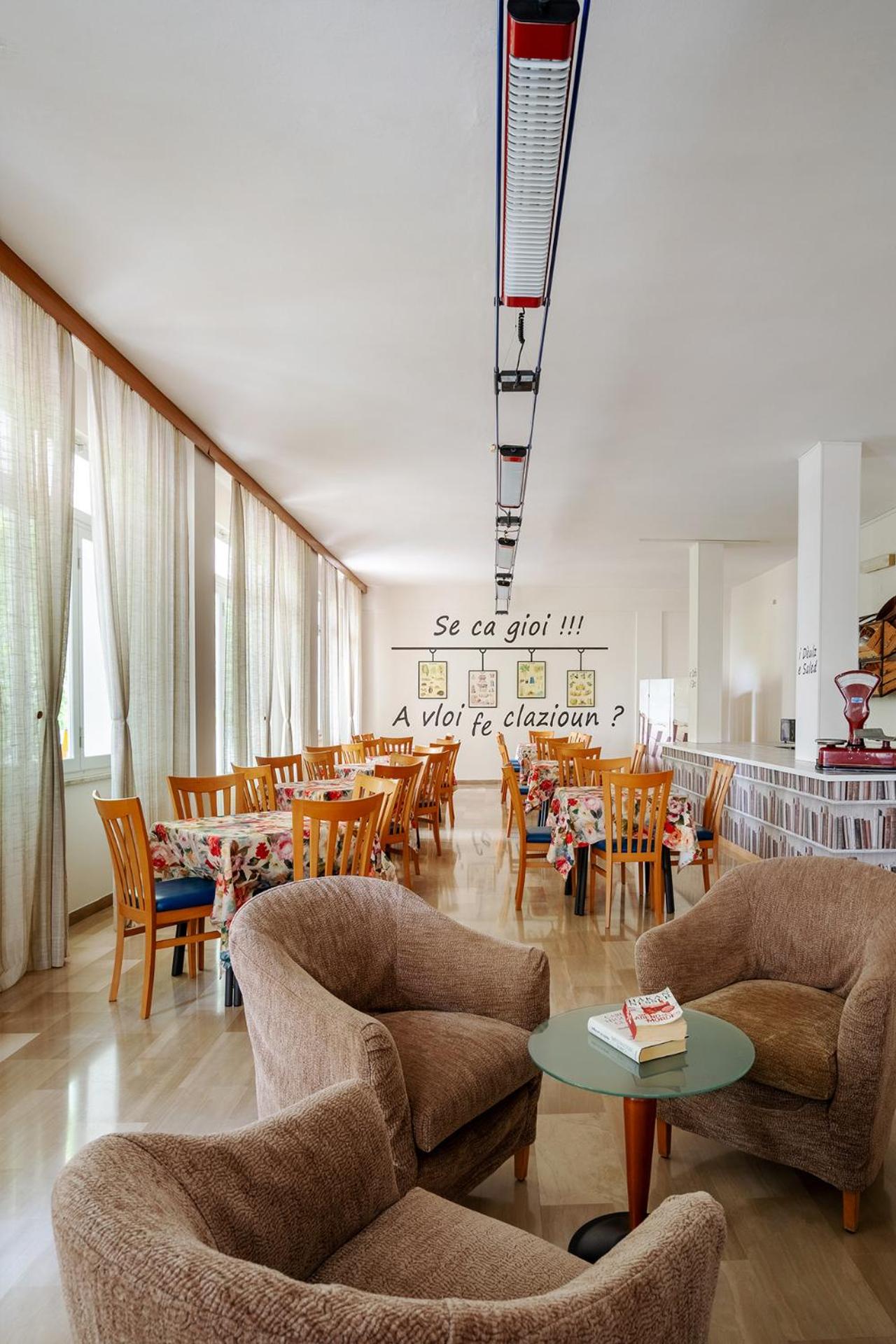 Hotel Sayonara