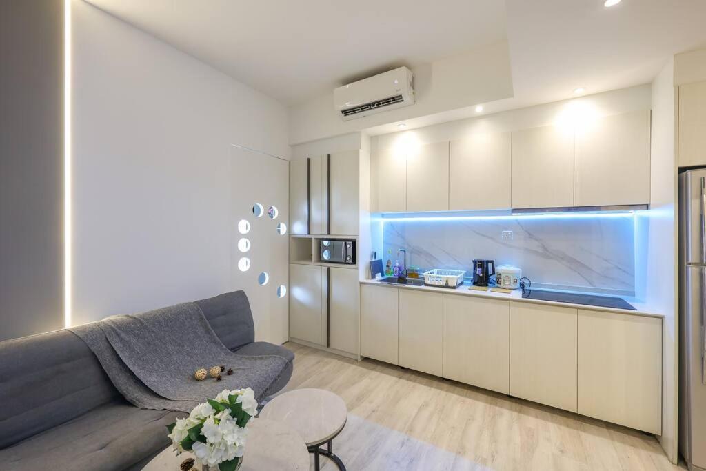 KL Sanctuary Style Comforts, Pool, Gym, Near MRT!