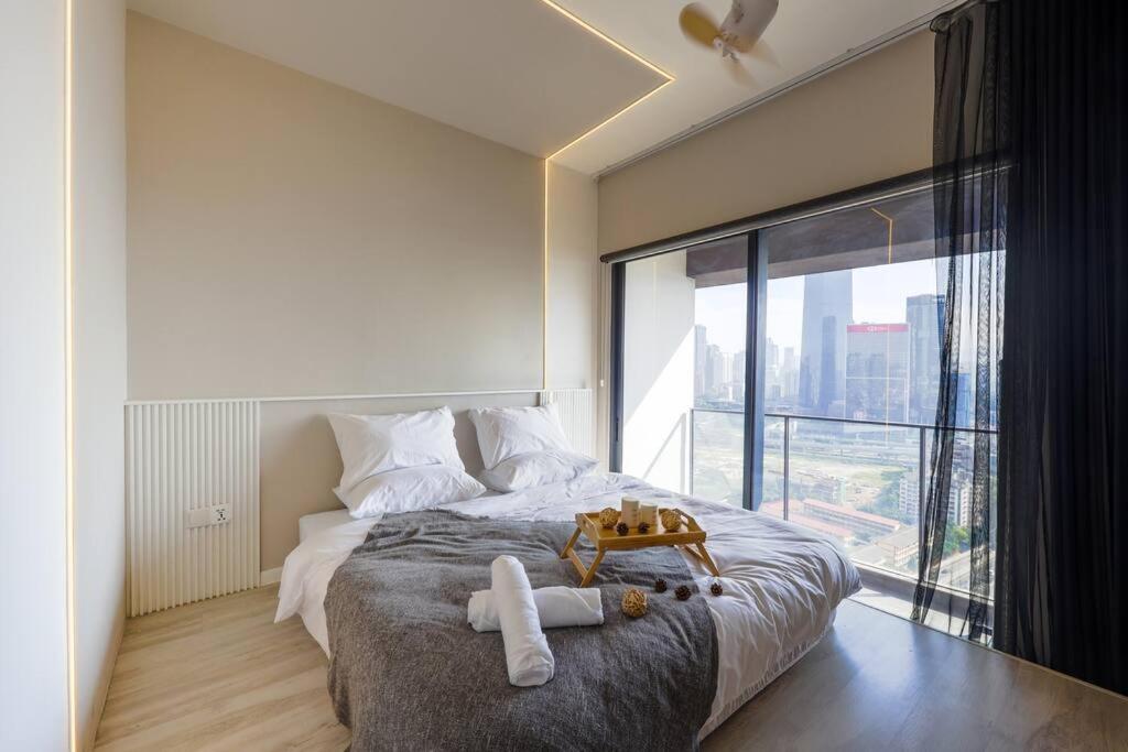 KL Sanctuary Style Comforts, Pool, Gym, Near MRT!