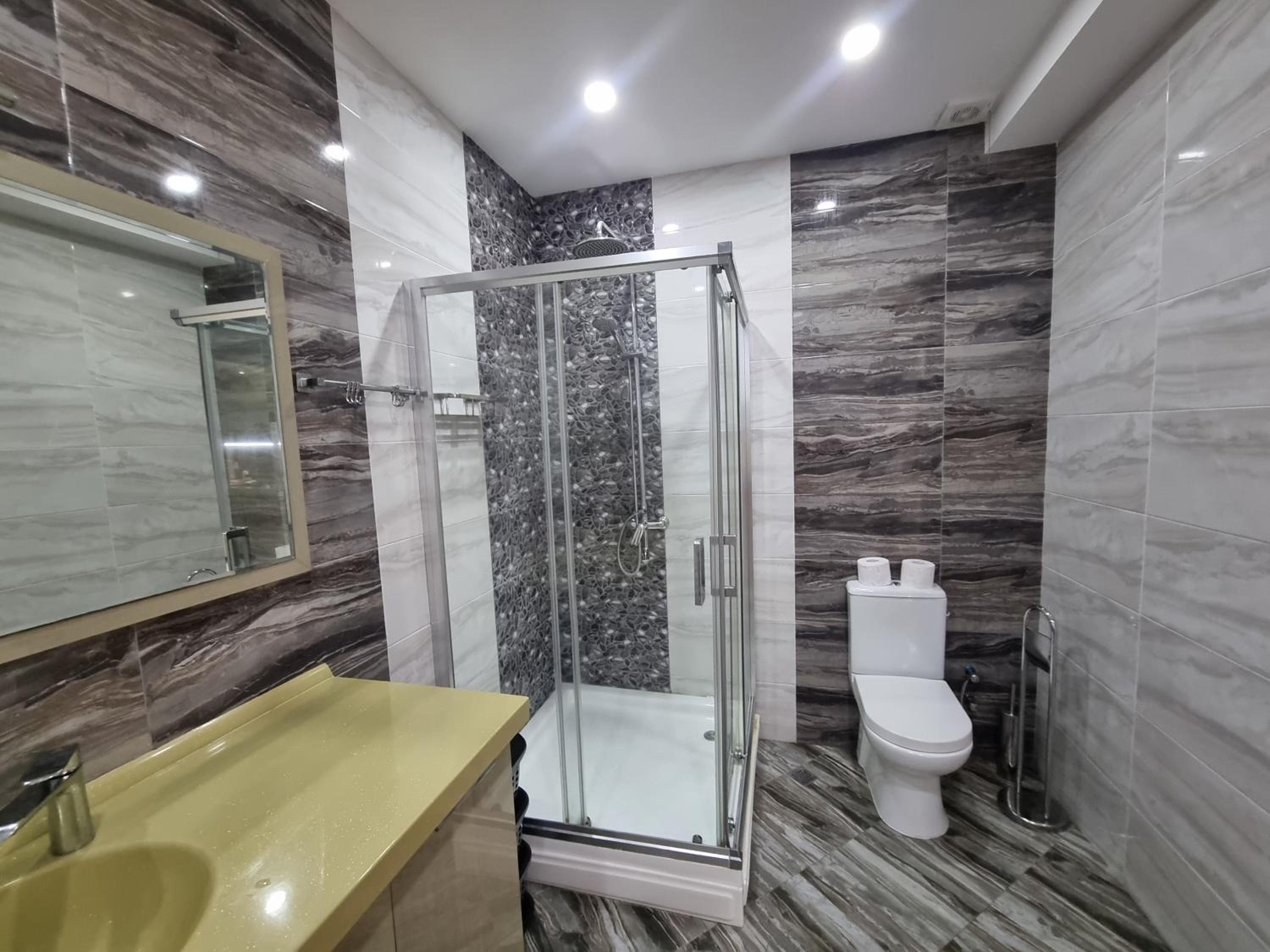Nizami Mall apartment