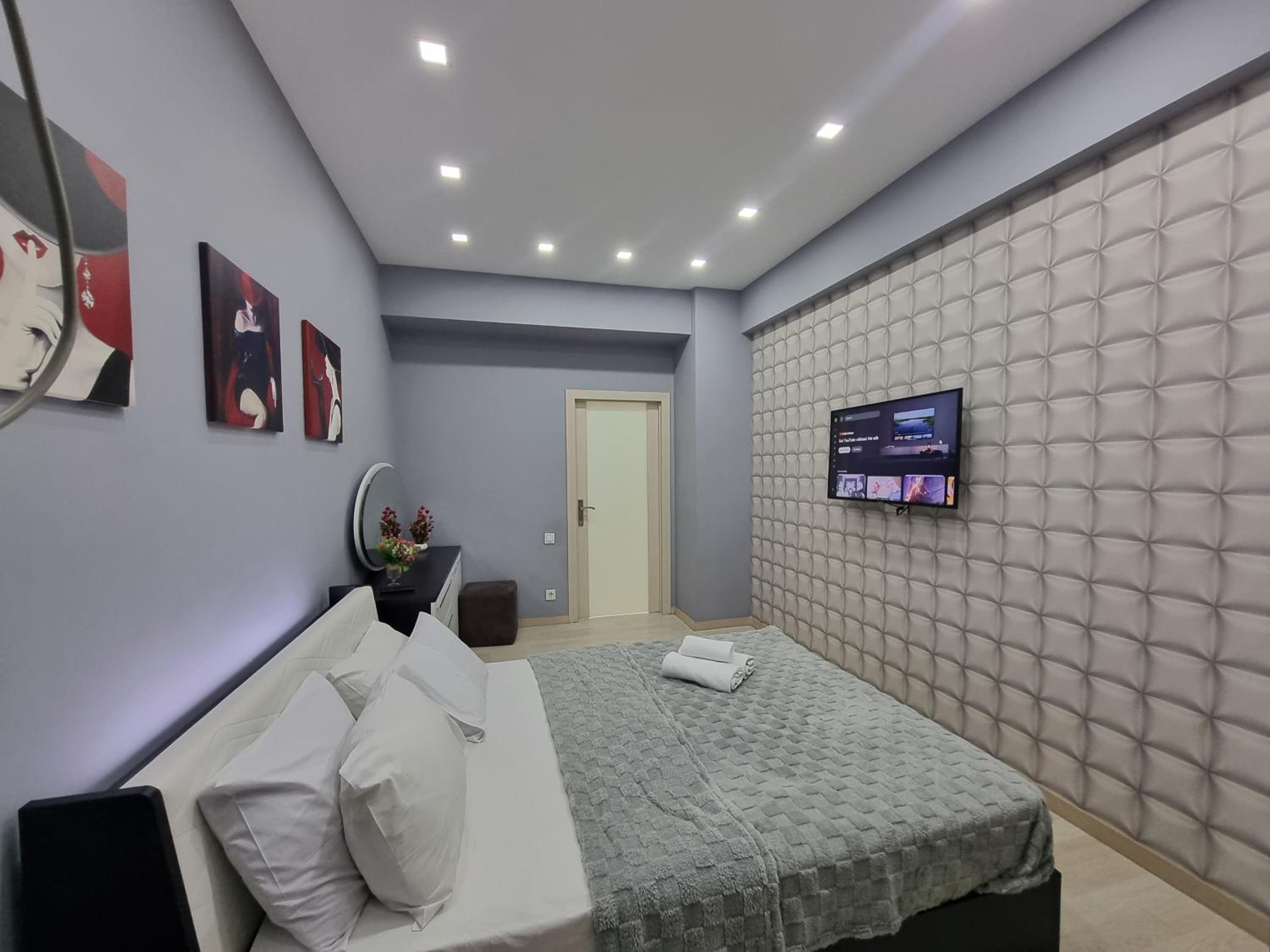 Nizami Mall apartment