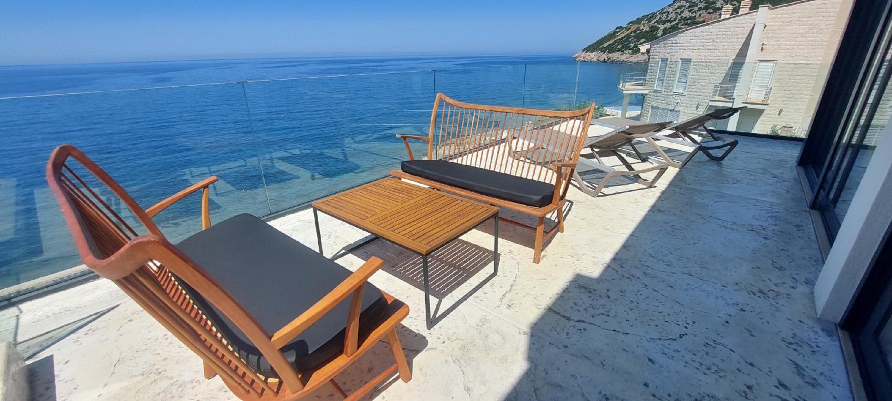 Sea Cliff Villa view 5