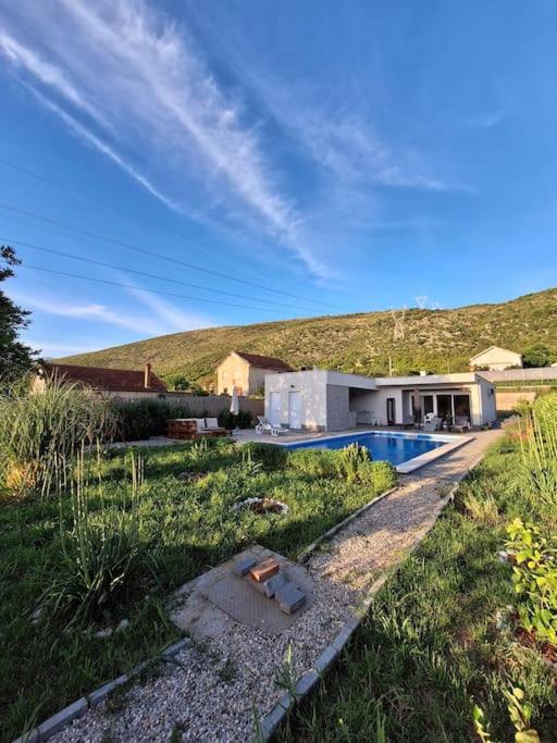 Villa Sunshine