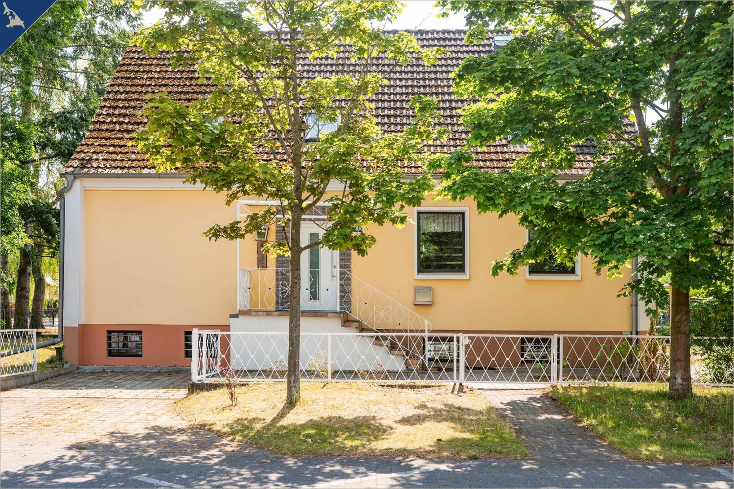 Am Bahnhof Am Bahnhof
