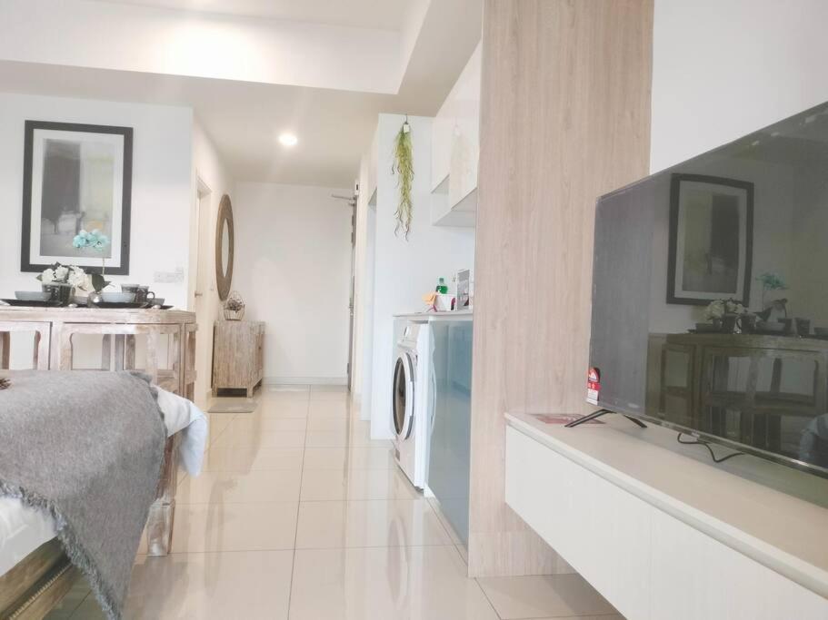 Charming Stay in the Heart of Kuala Lumpur 100Mb