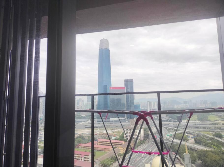 Charming Stay in the Heart of Kuala Lumpur 100Mb