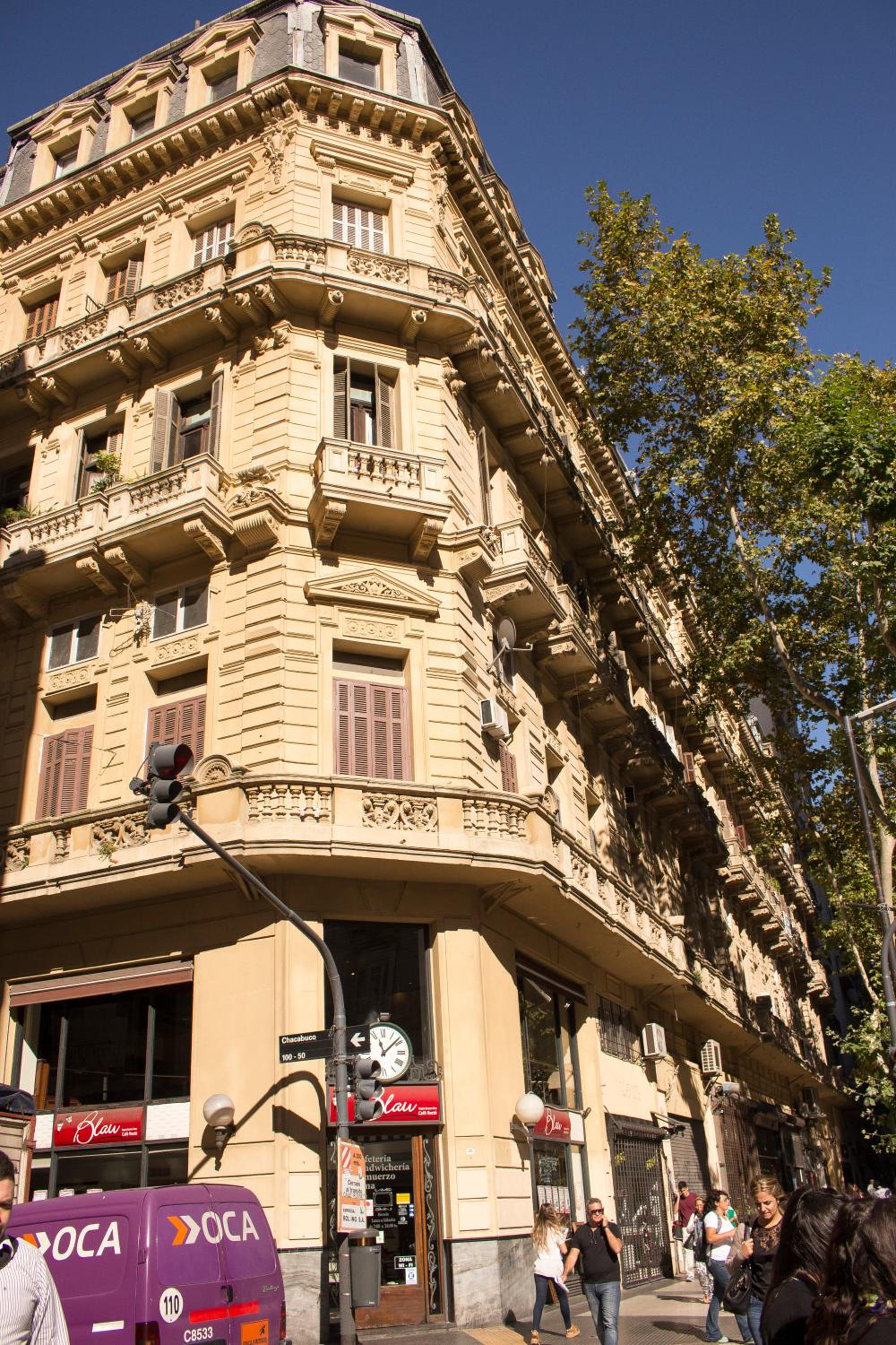 Loft Antiguo sobre Av de Mayo