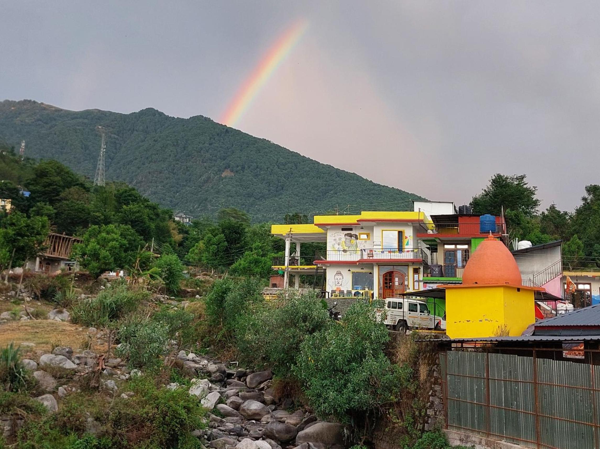 The Hostel Stories, Bir - Landing Site