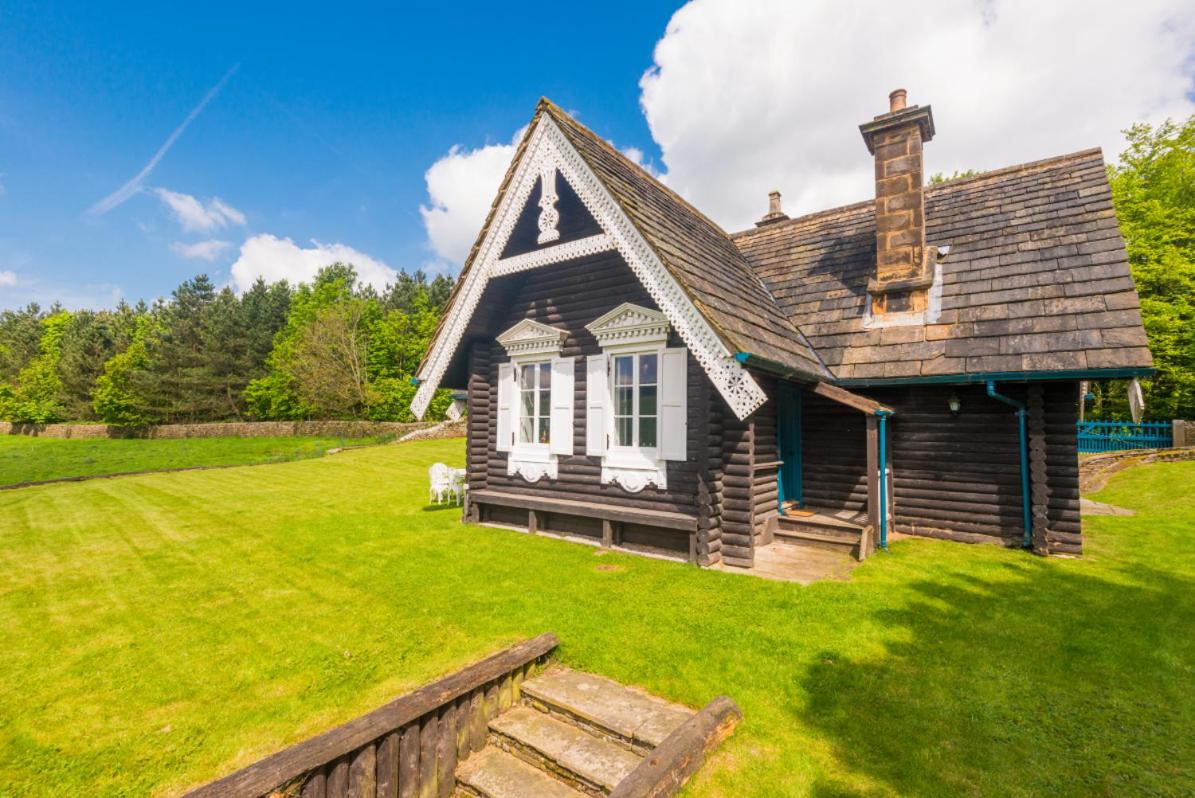 Russian Cottage Chatsworth Estate