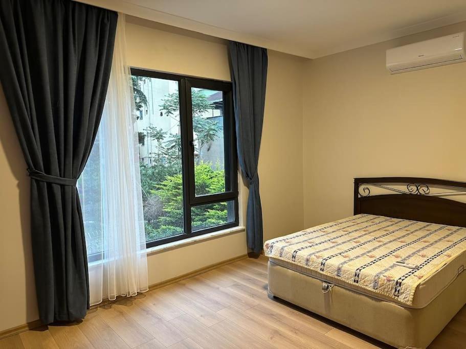 Denize sıfır bahçe içinde villa view 4
