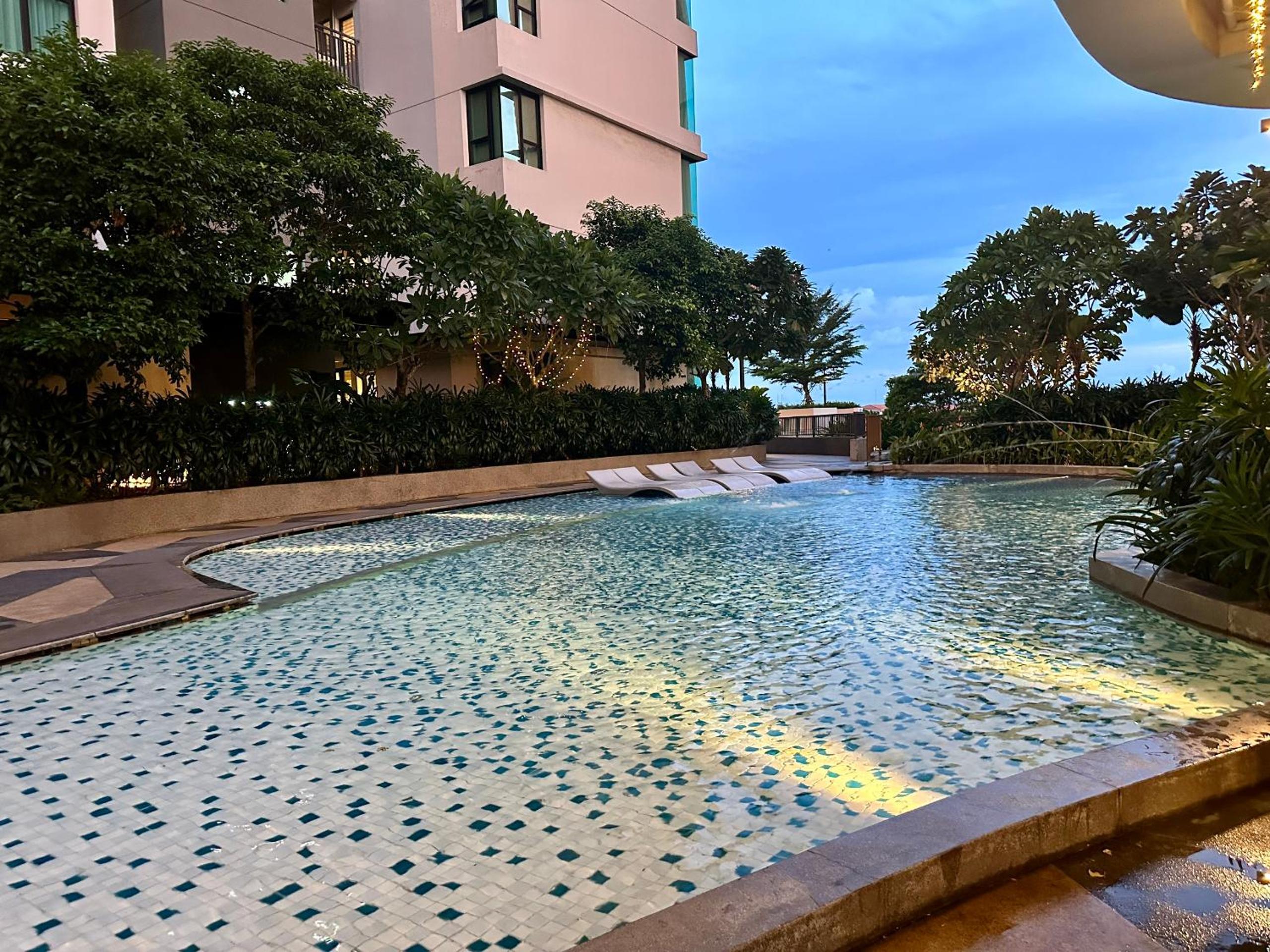 Feliz Luxurry Duplex Apartment Saigon