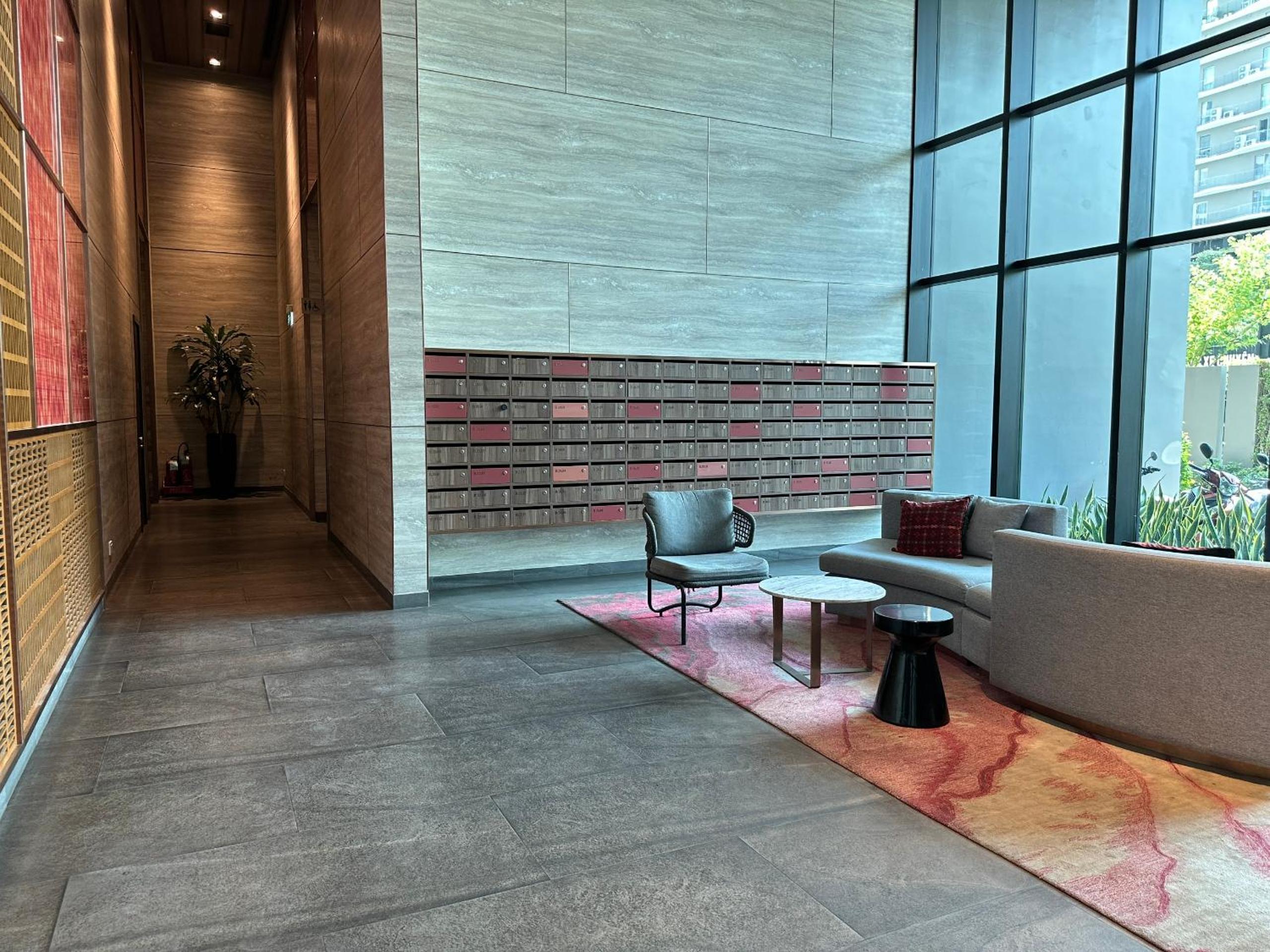 Feliz Luxurry Duplex Apartment Saigon
