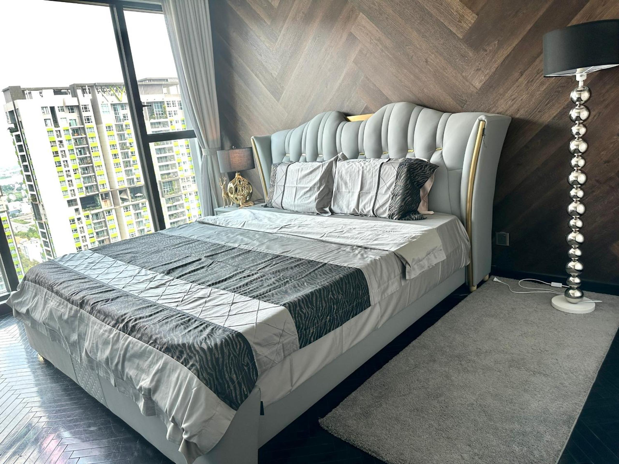 Feliz Luxurry Duplex Apartment Saigon