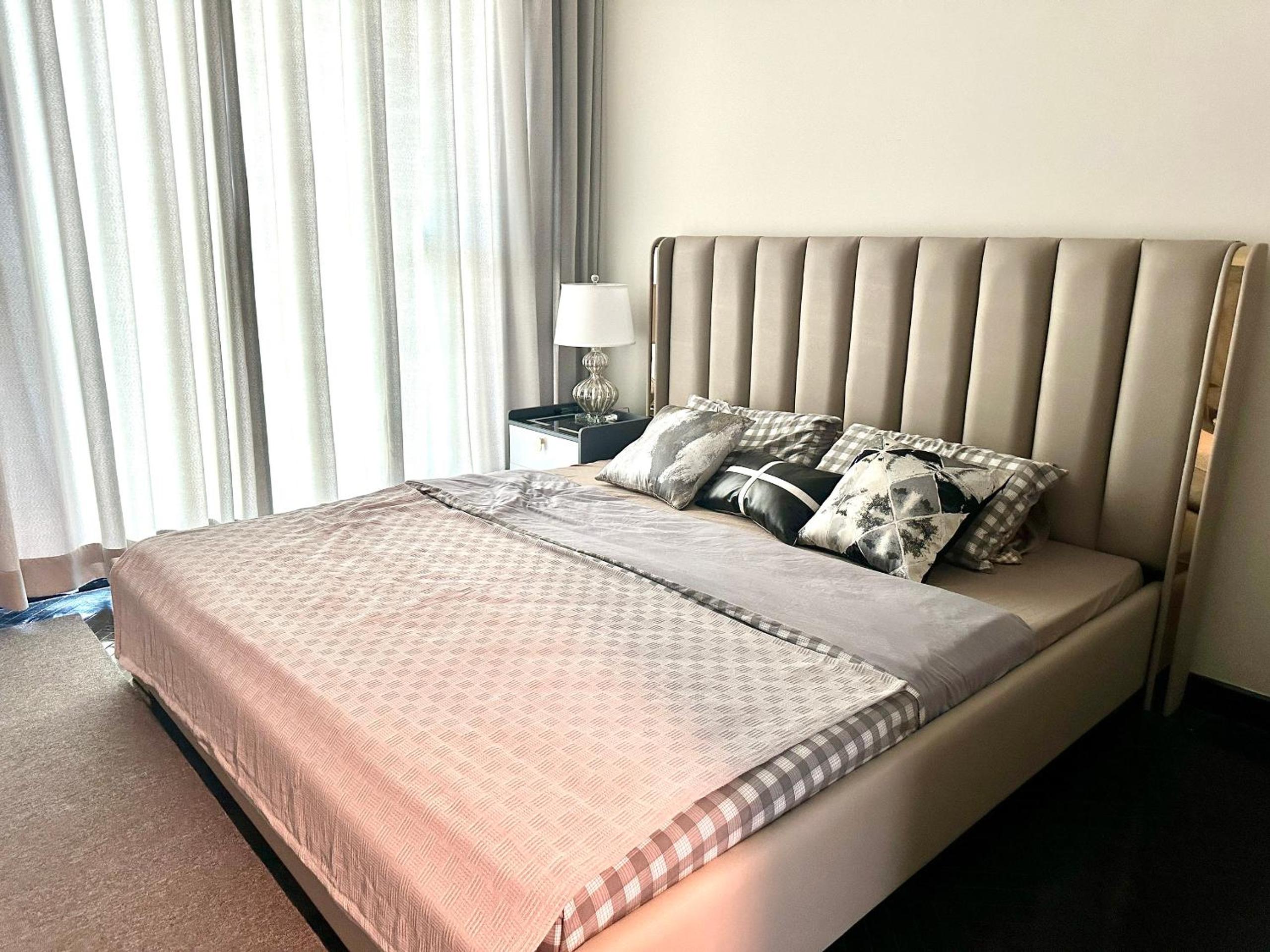 Feliz Luxurry Duplex Apartment Saigon