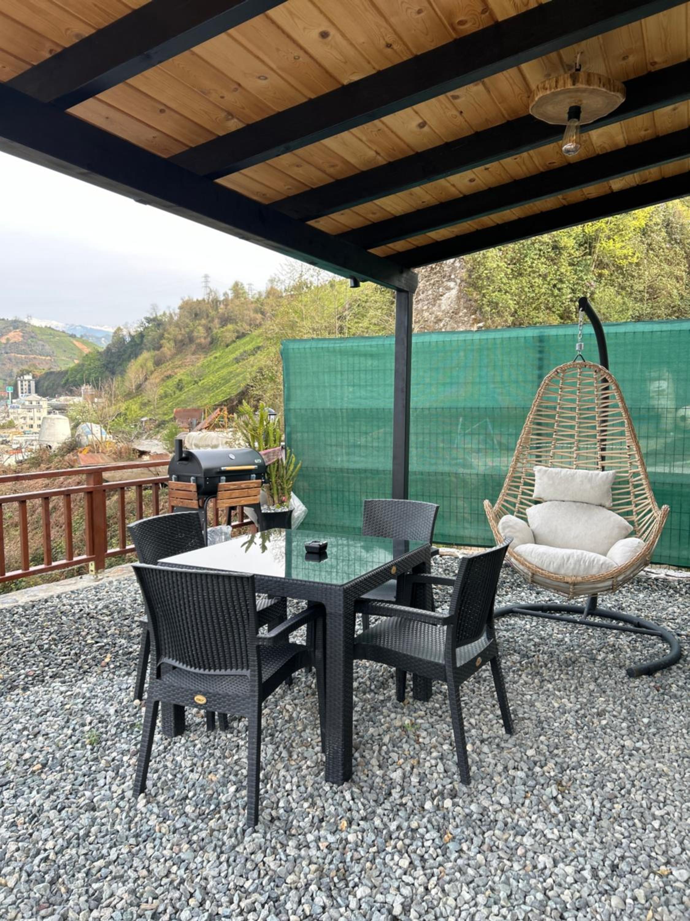 RUBADİDİ BUNGALOV