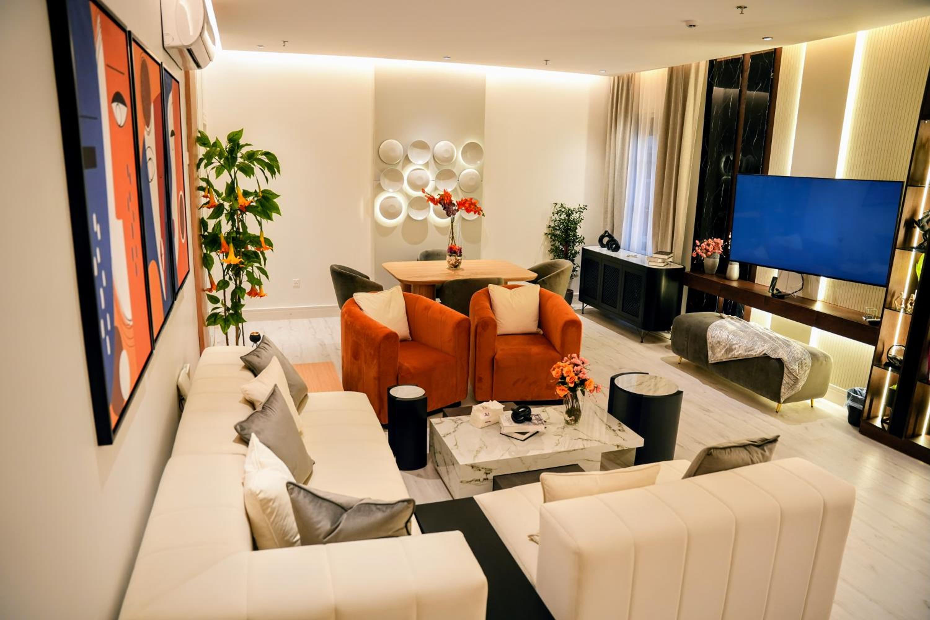 Luxury Smart Apartment E12