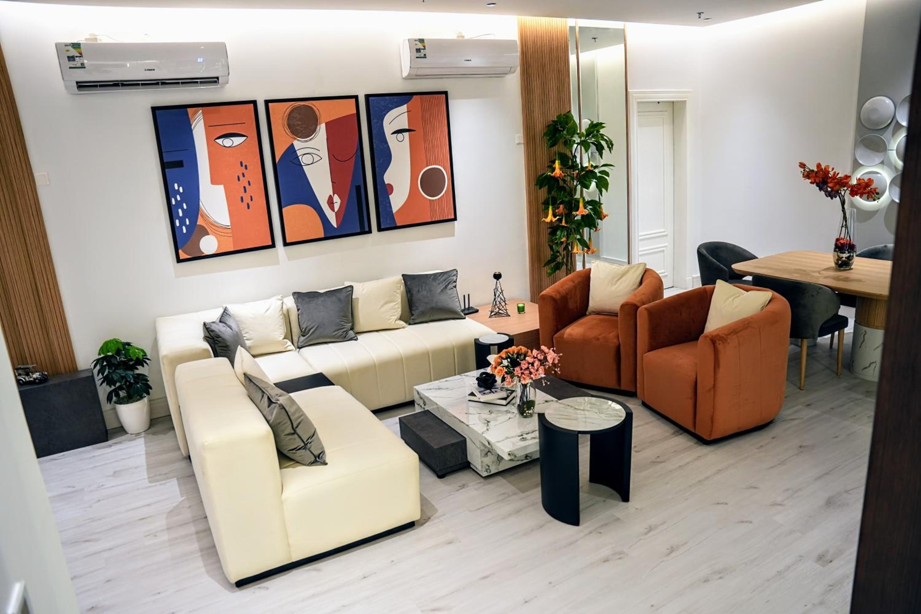 Luxury Smart Apartment E12