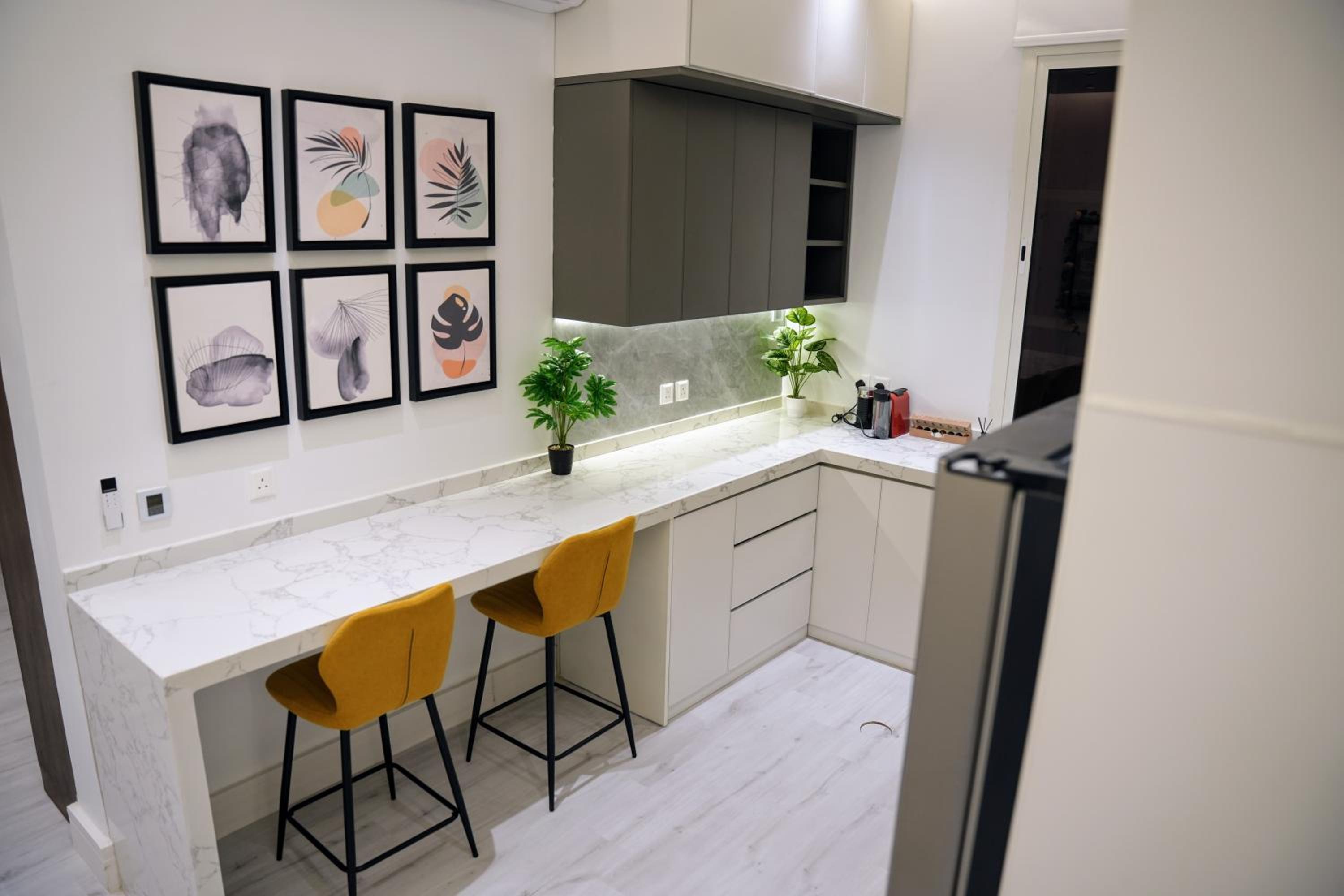 Luxury Smart Apartment E12