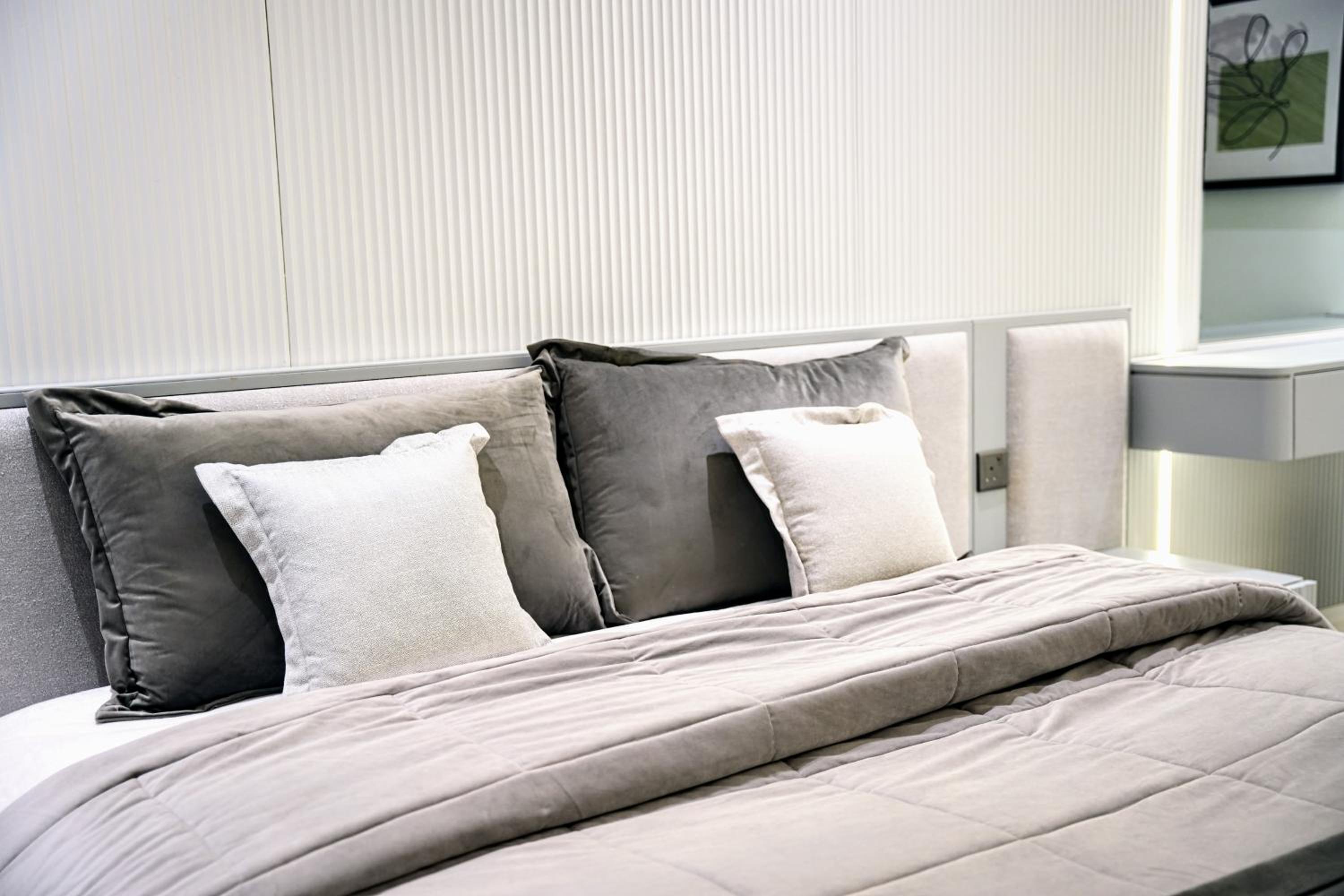 Luxury Smart Apartment E12