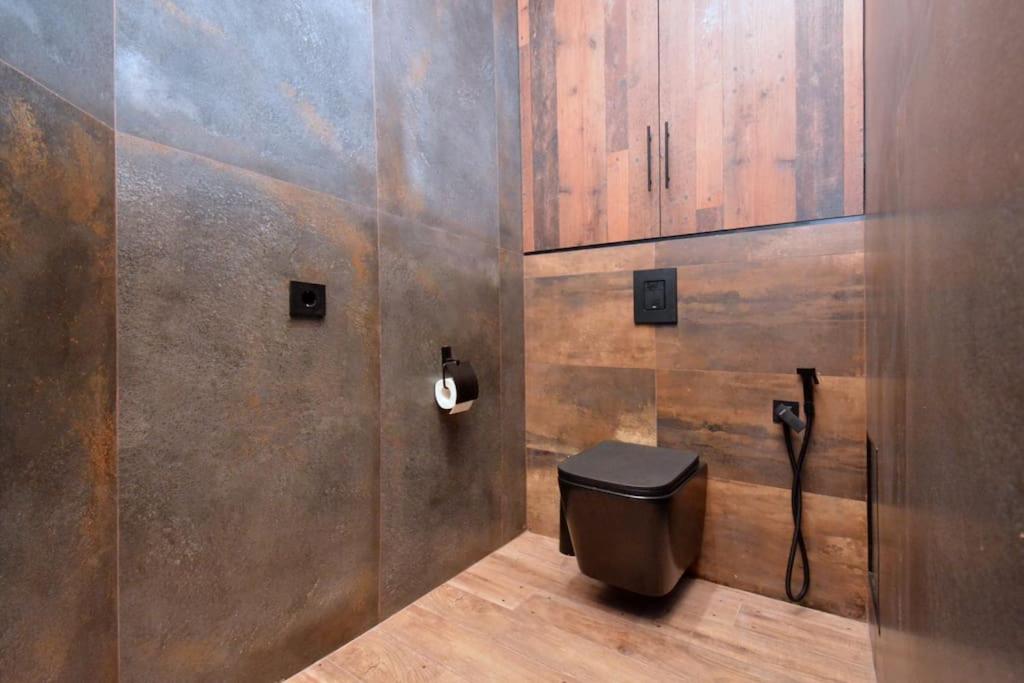 Luxury City Apartment