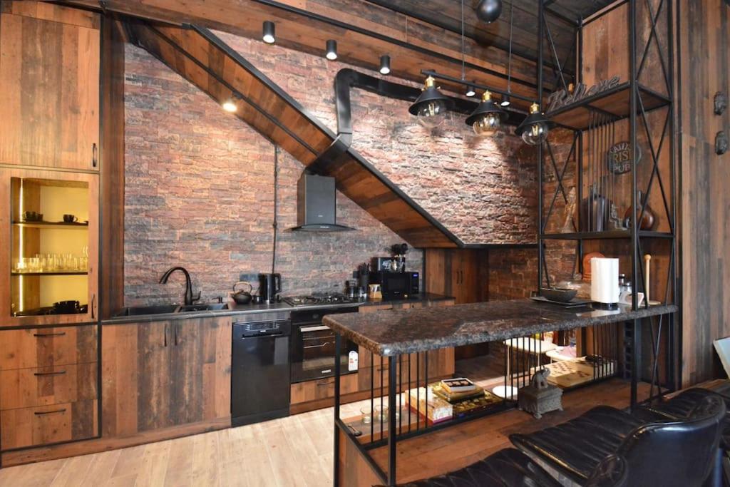 Luxury City Apartment