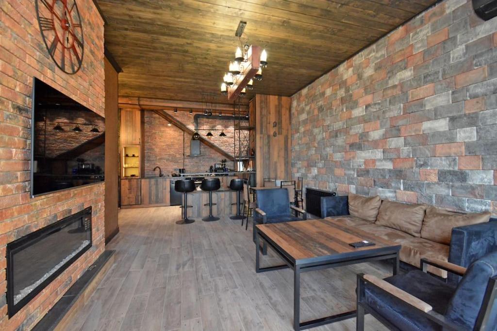 Luxury City Apartment