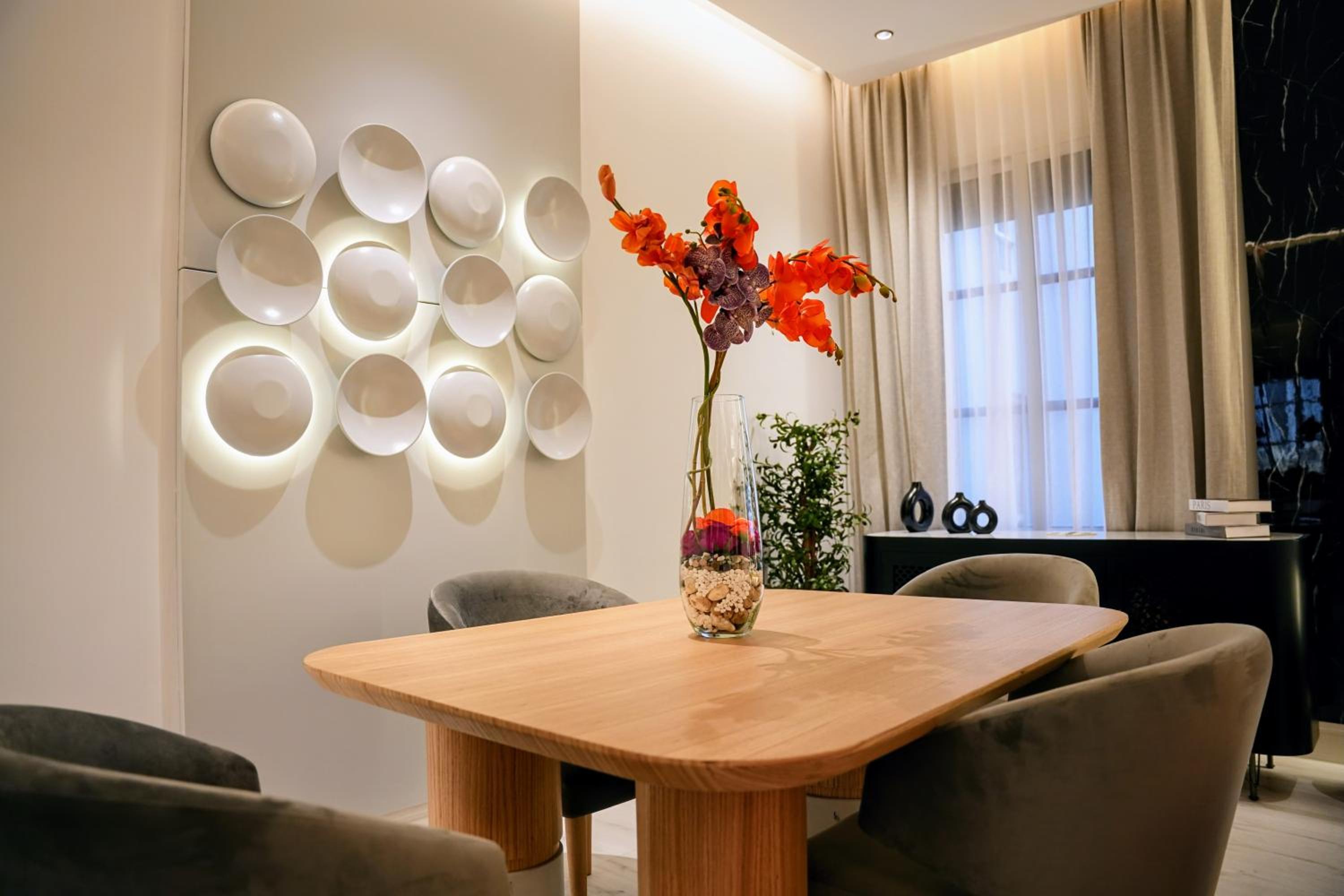 Luxury Smart Apartment E12