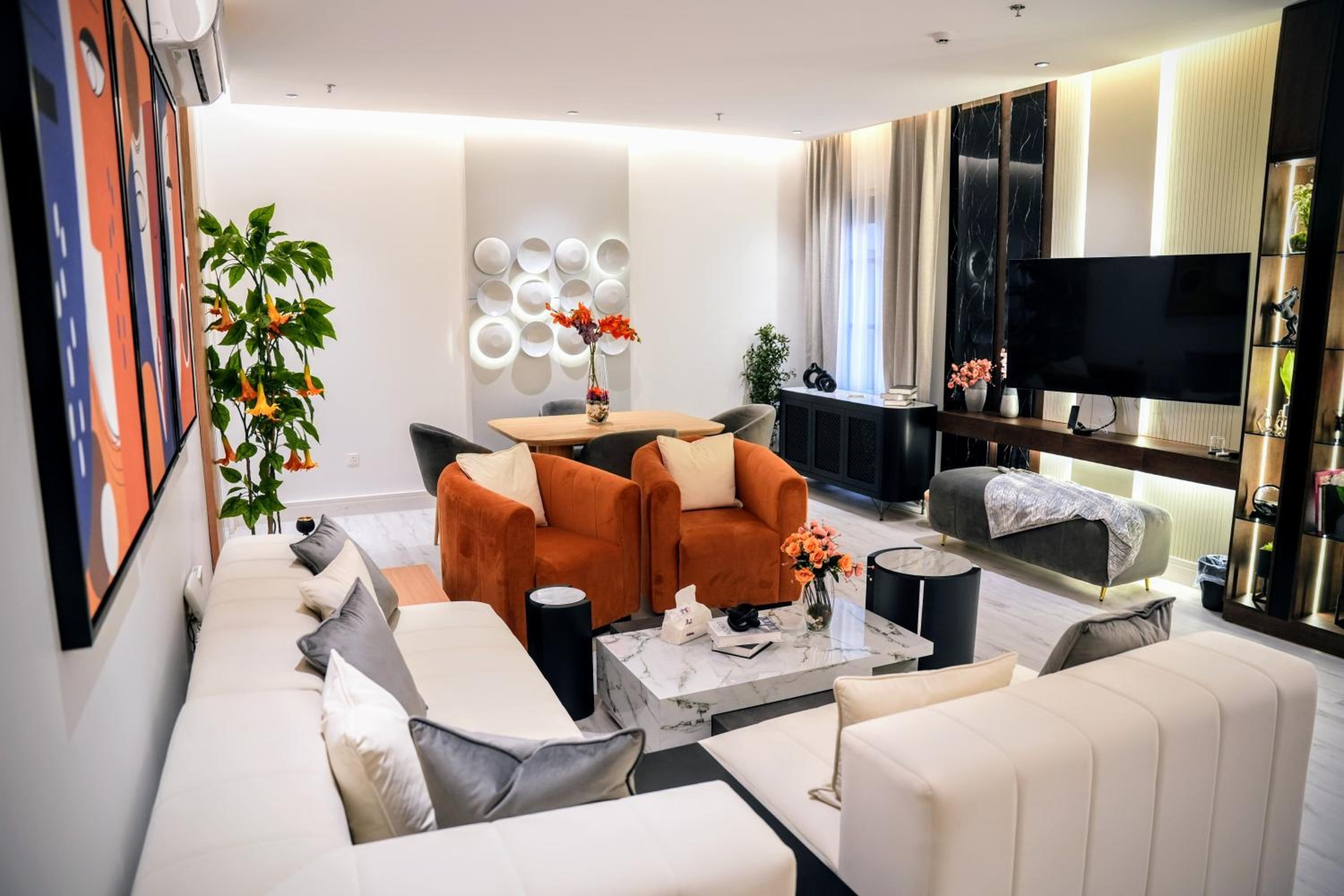 Luxury Smart Apartment E12