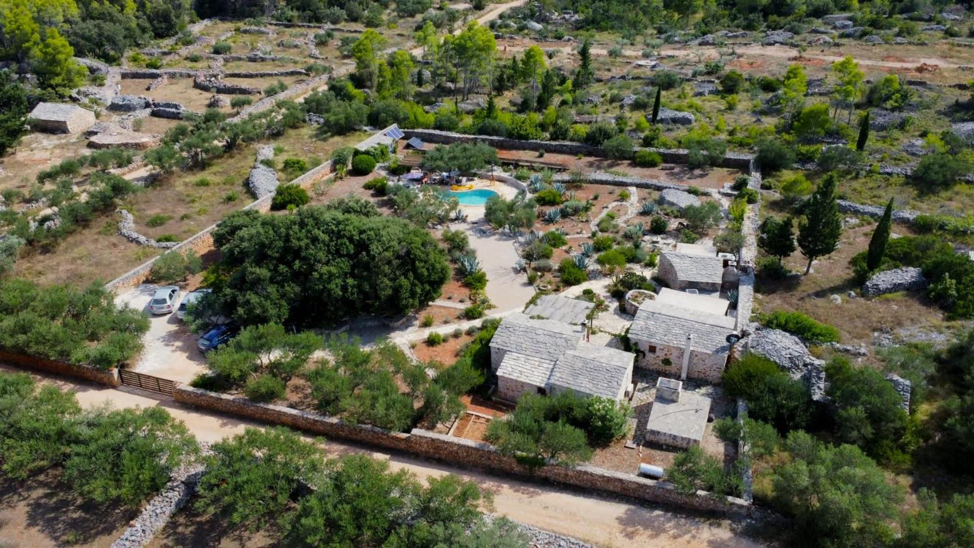 Hotel Villa Oxa Dreamland - Image 1