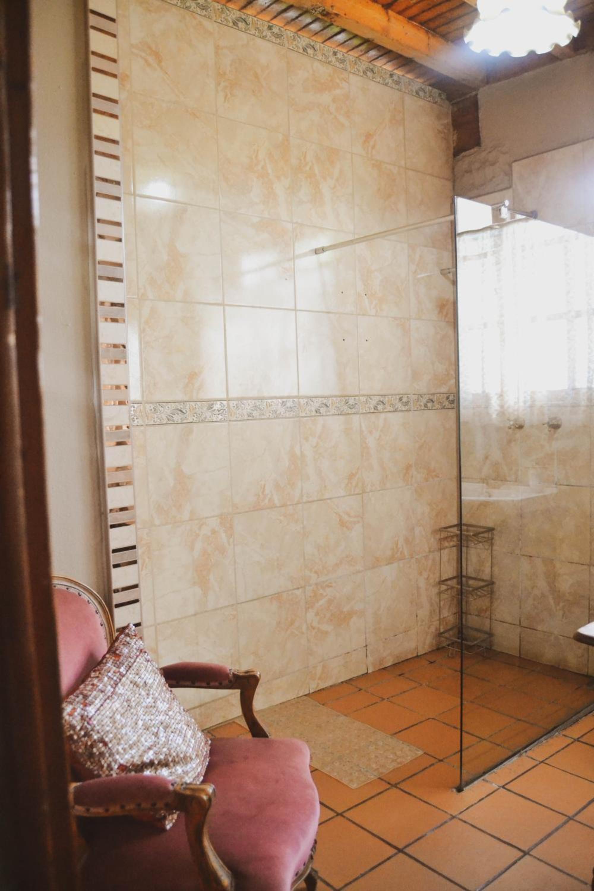 Pandora's guesthouse