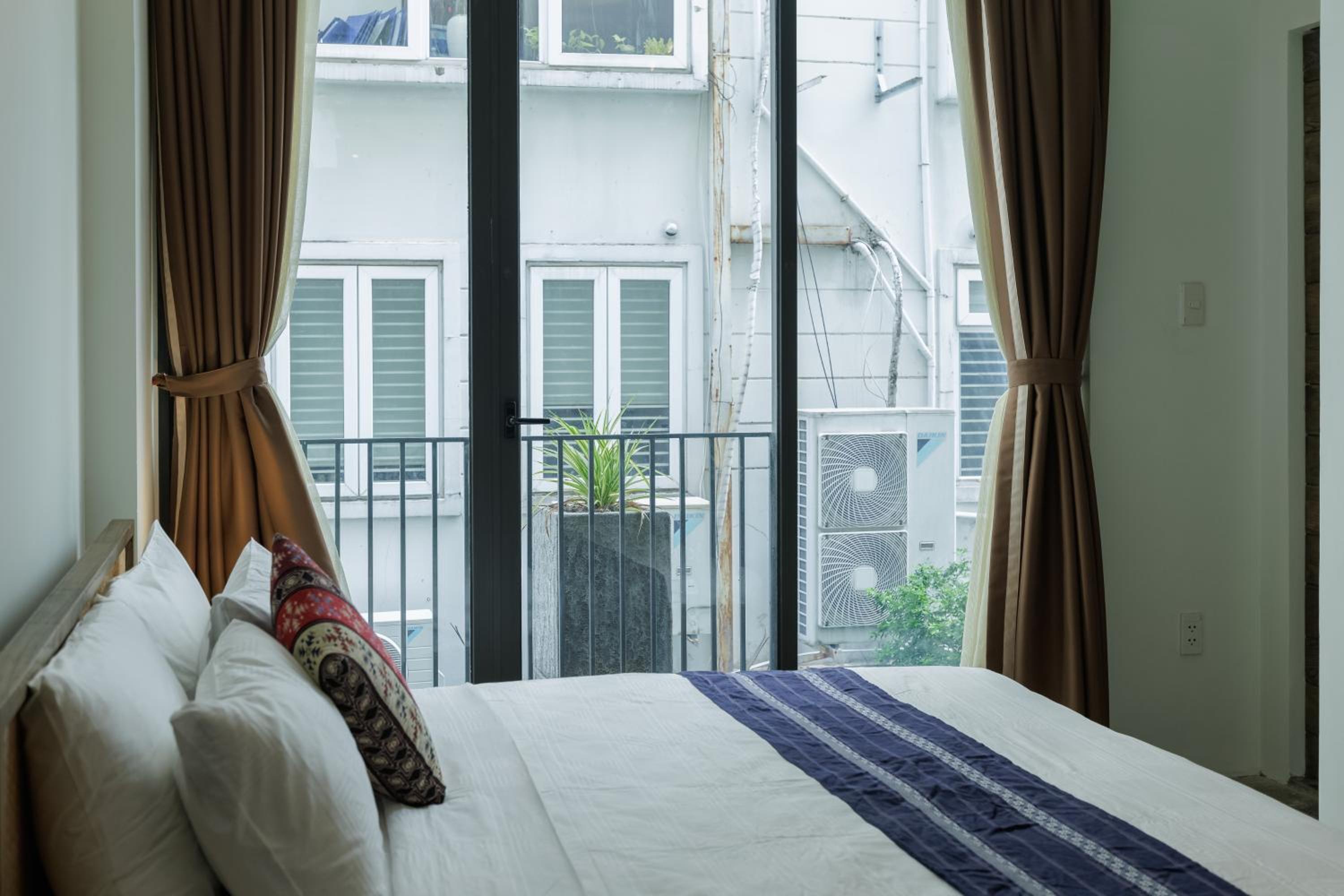 VIETLIFE Hotel & Apartment - Free Cinema