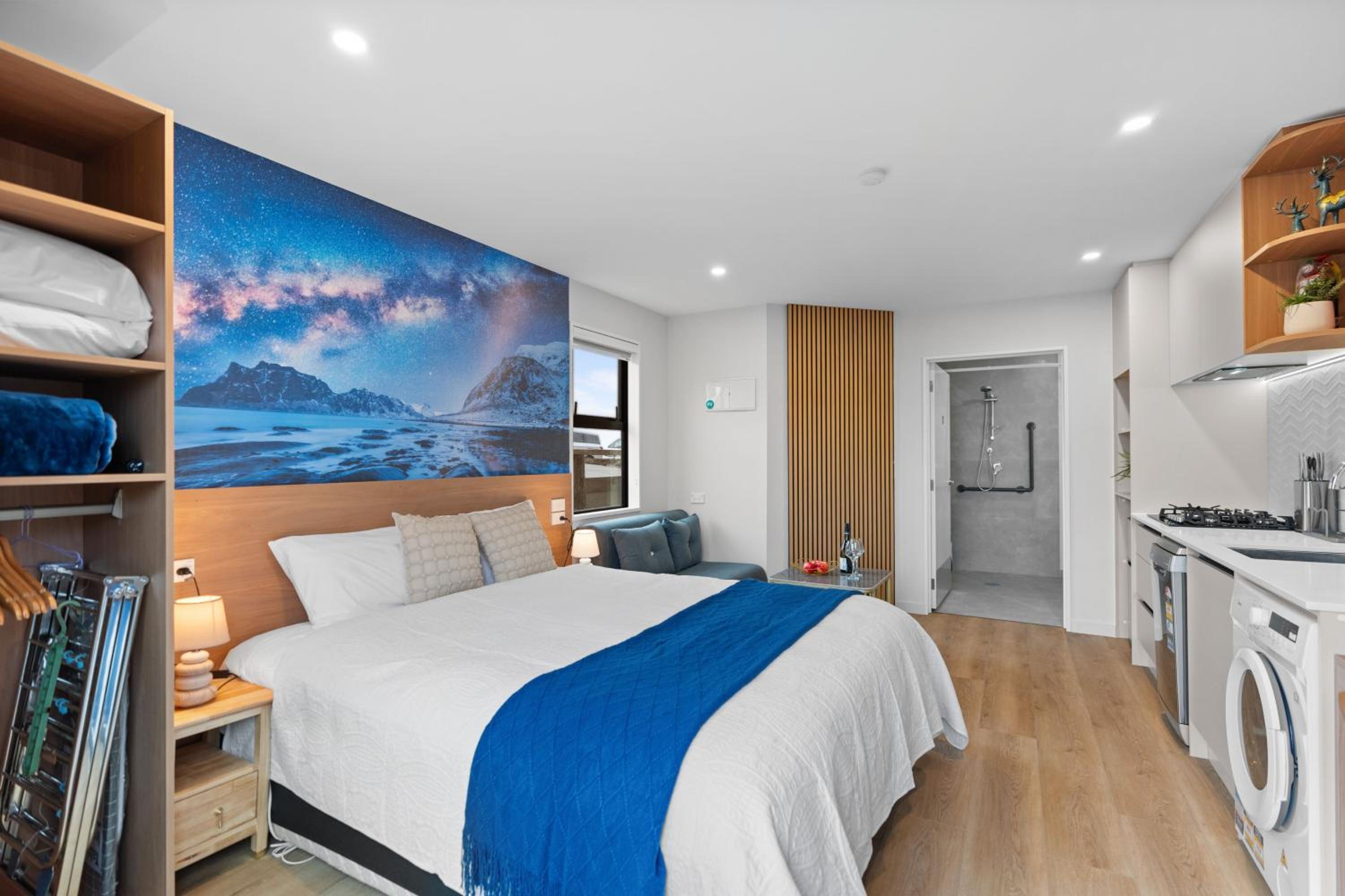 Sunshine Suites