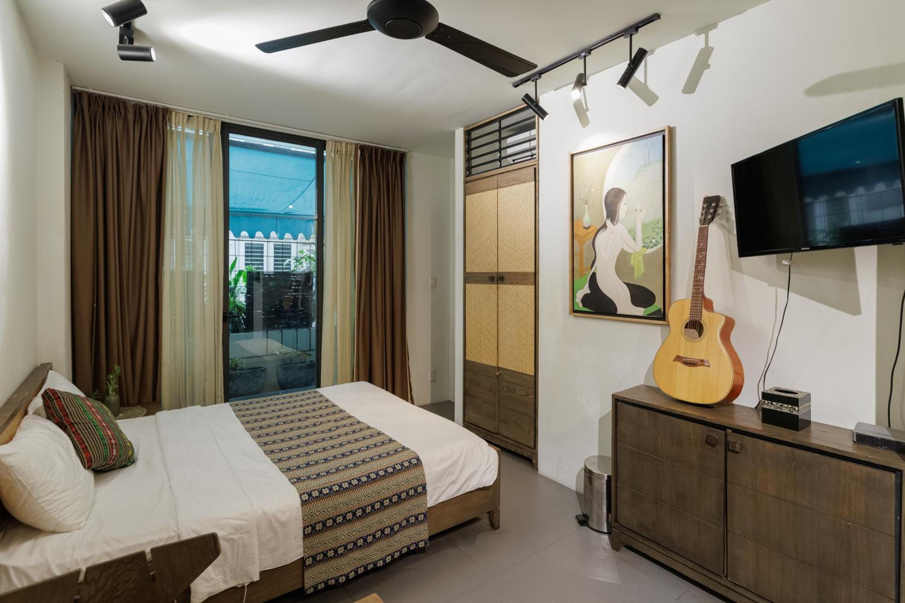 VIETLIFE Hotel & Apartment - Free Cinema
