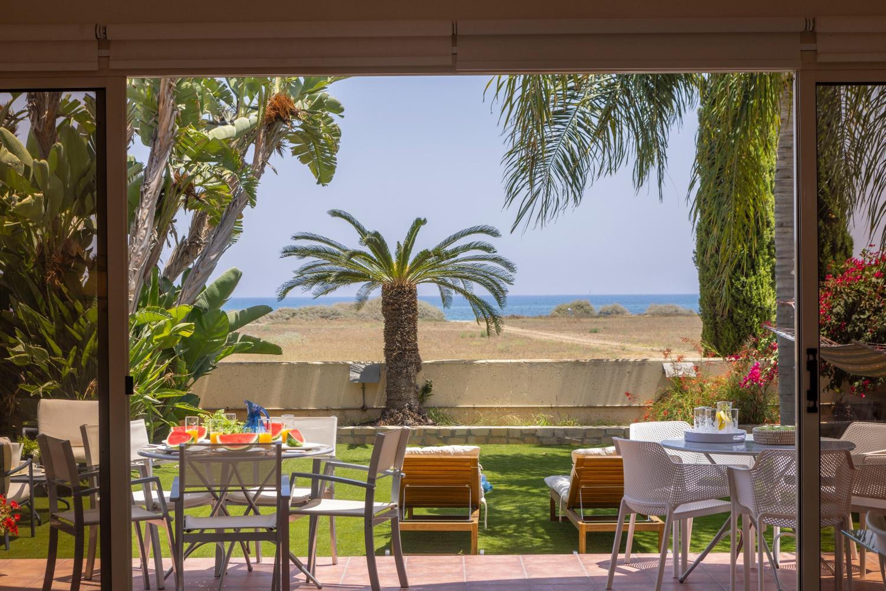 Chelidonia Larnaca Seafront Villa