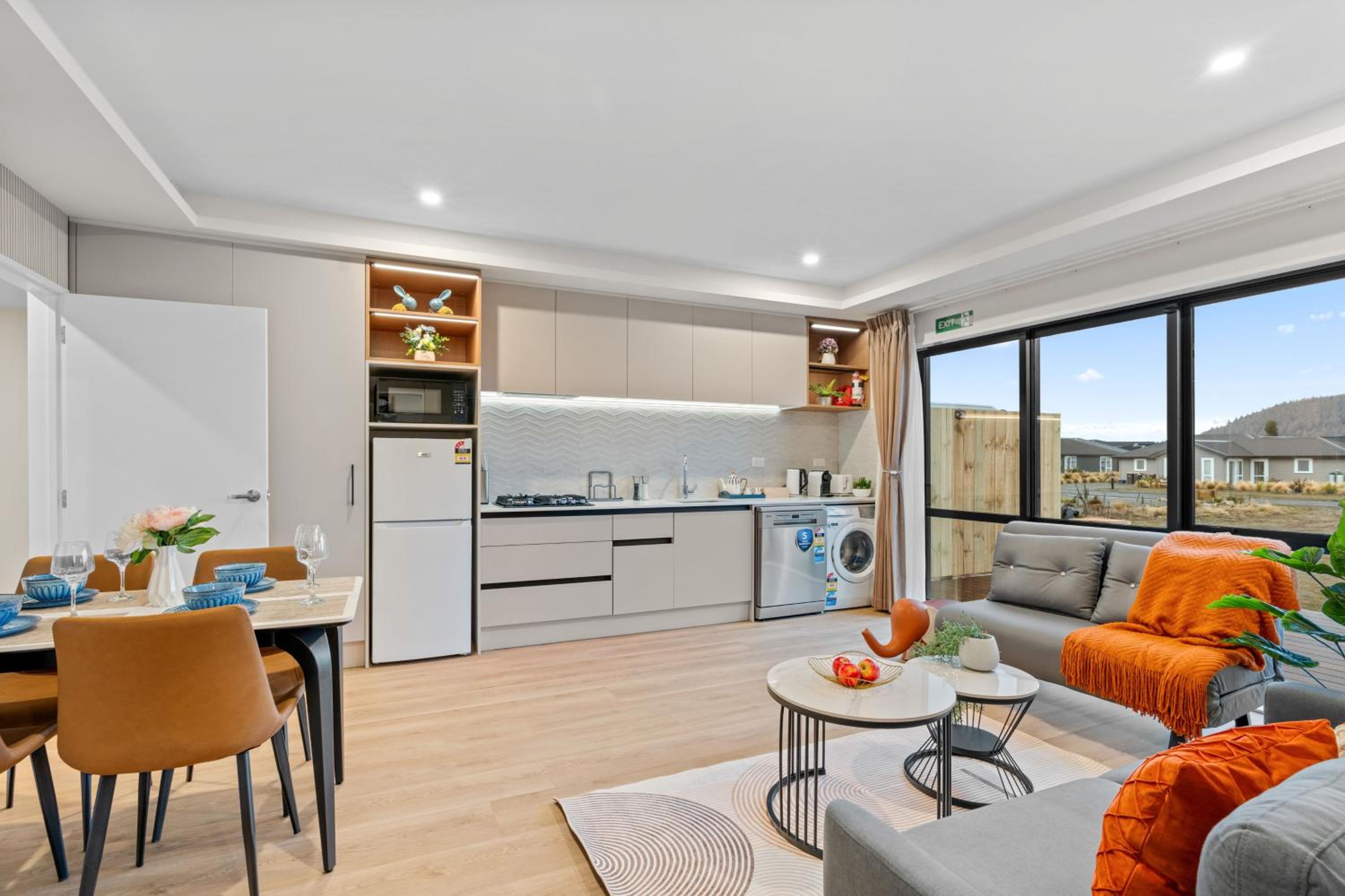 Sunshine Suites