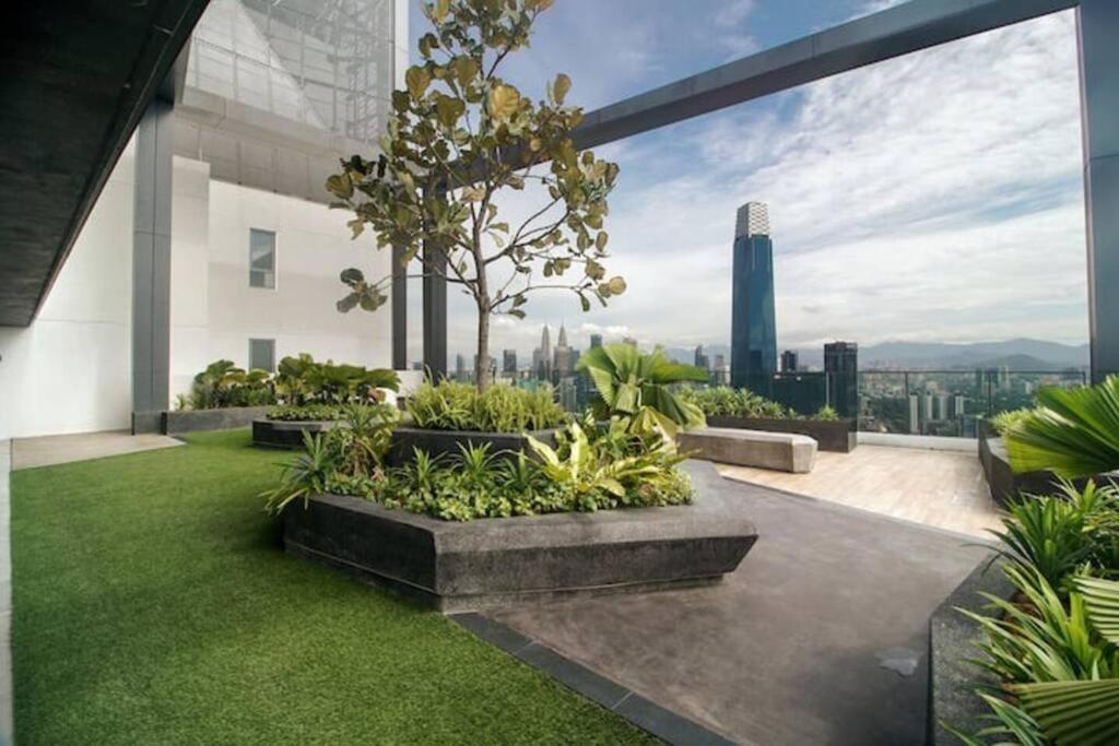 Sleek 3BR Suites Near TRX By Rumabnb
